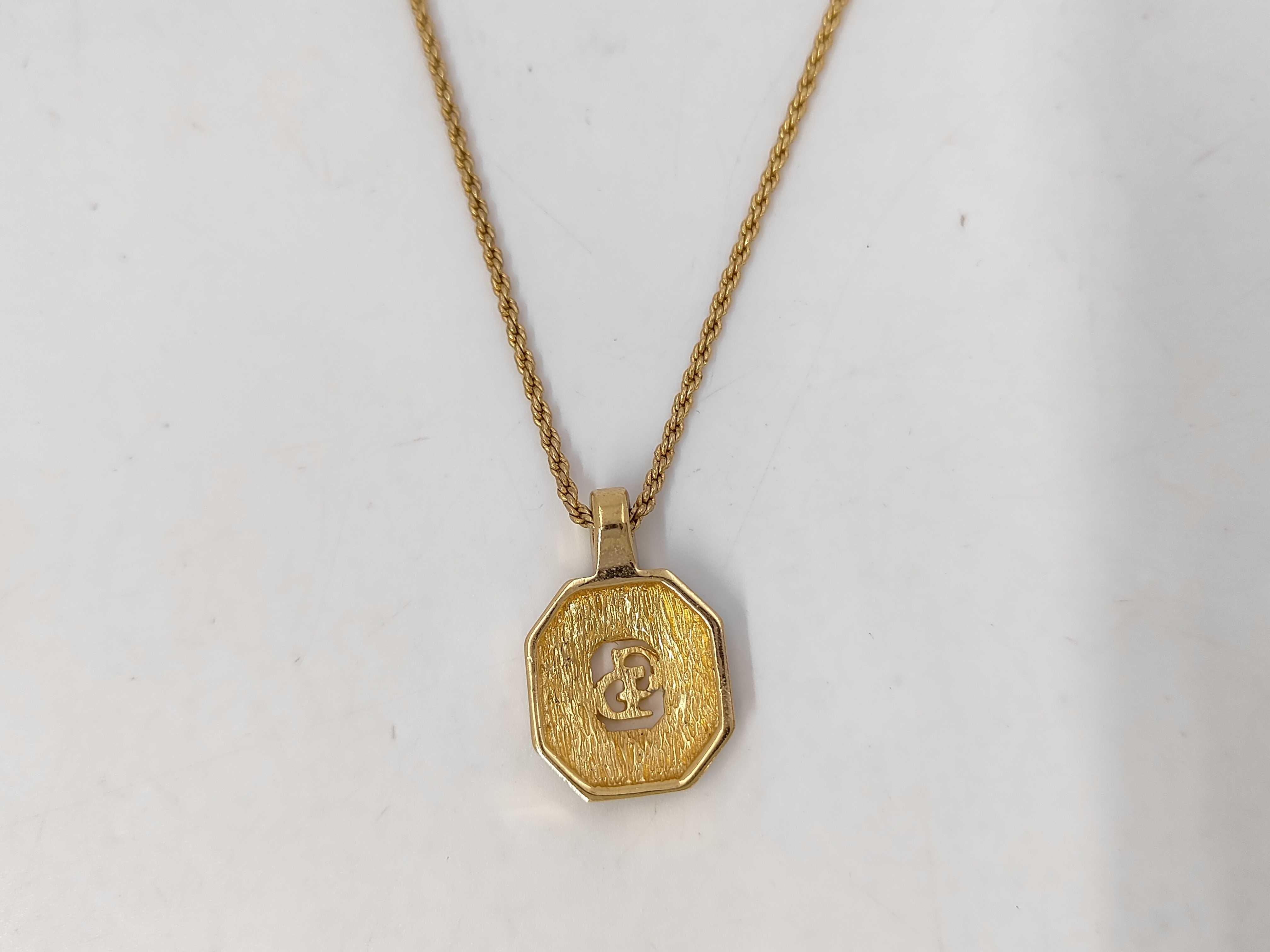 Christian / Necklace / GP Necklace — view 2