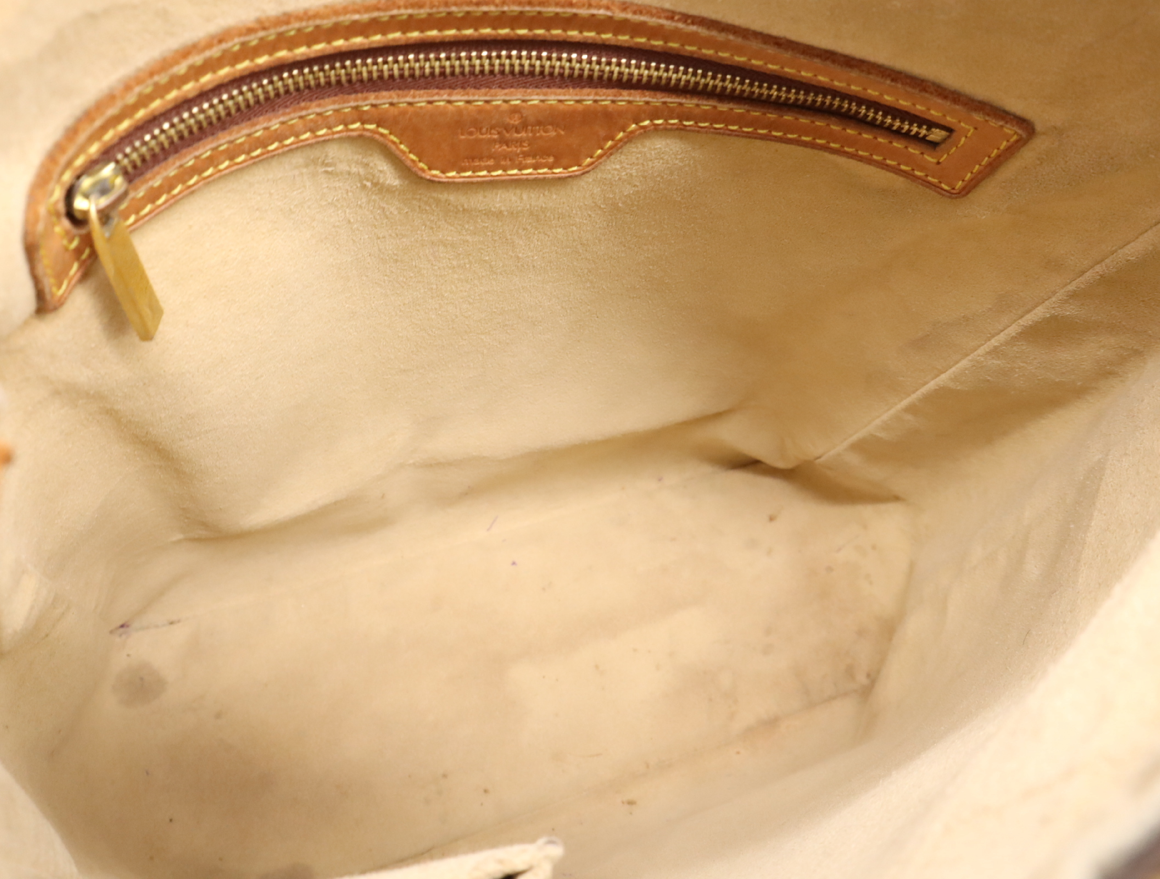 M51145 Monogram Looping GM Shoulder Bag — view 12