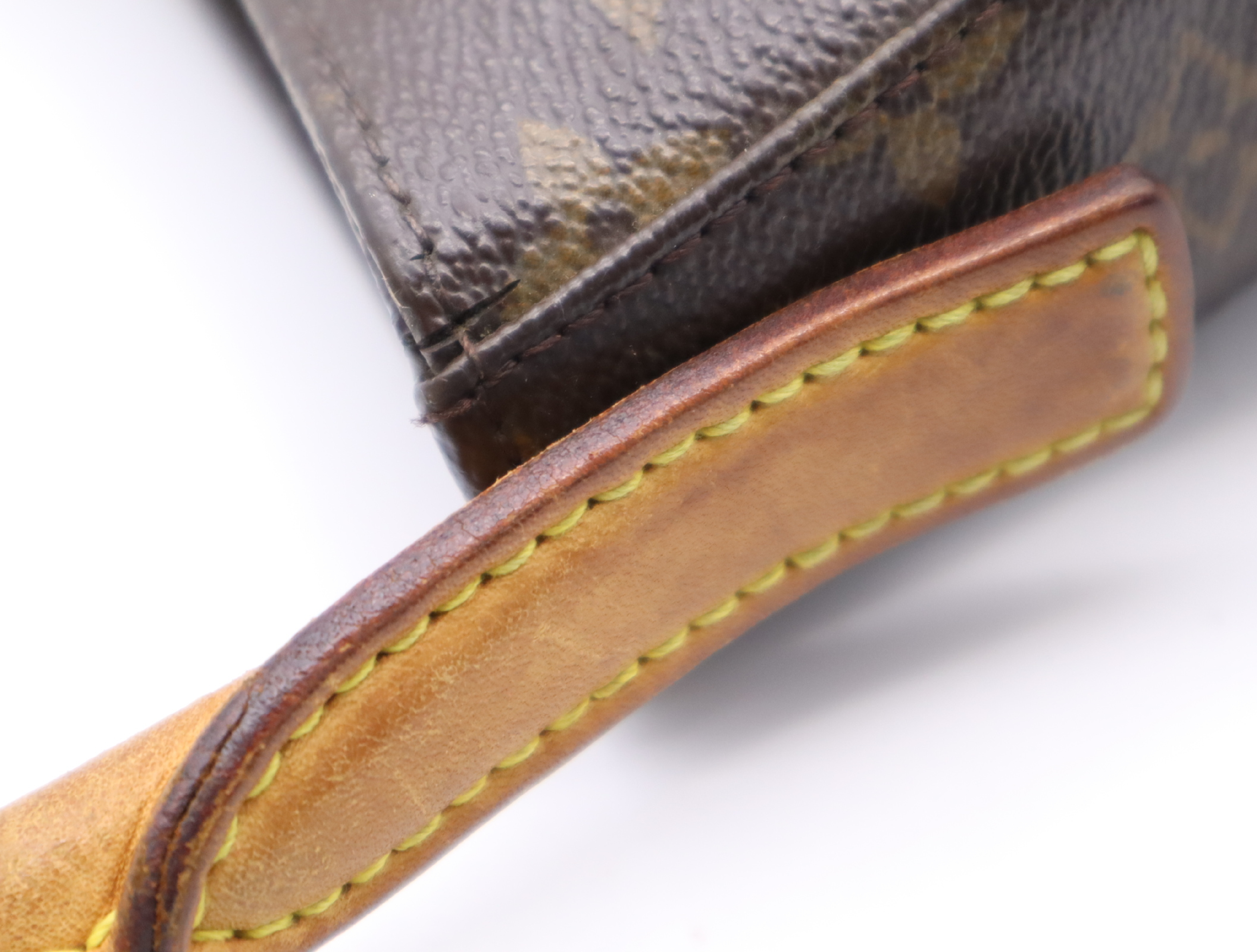 M51145 Monogram Looping GM Shoulder Bag — view 9