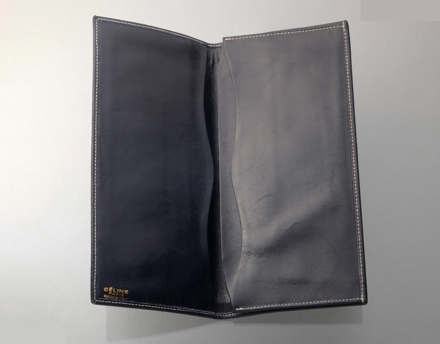 Other lines: Bags and Wallets — view 3