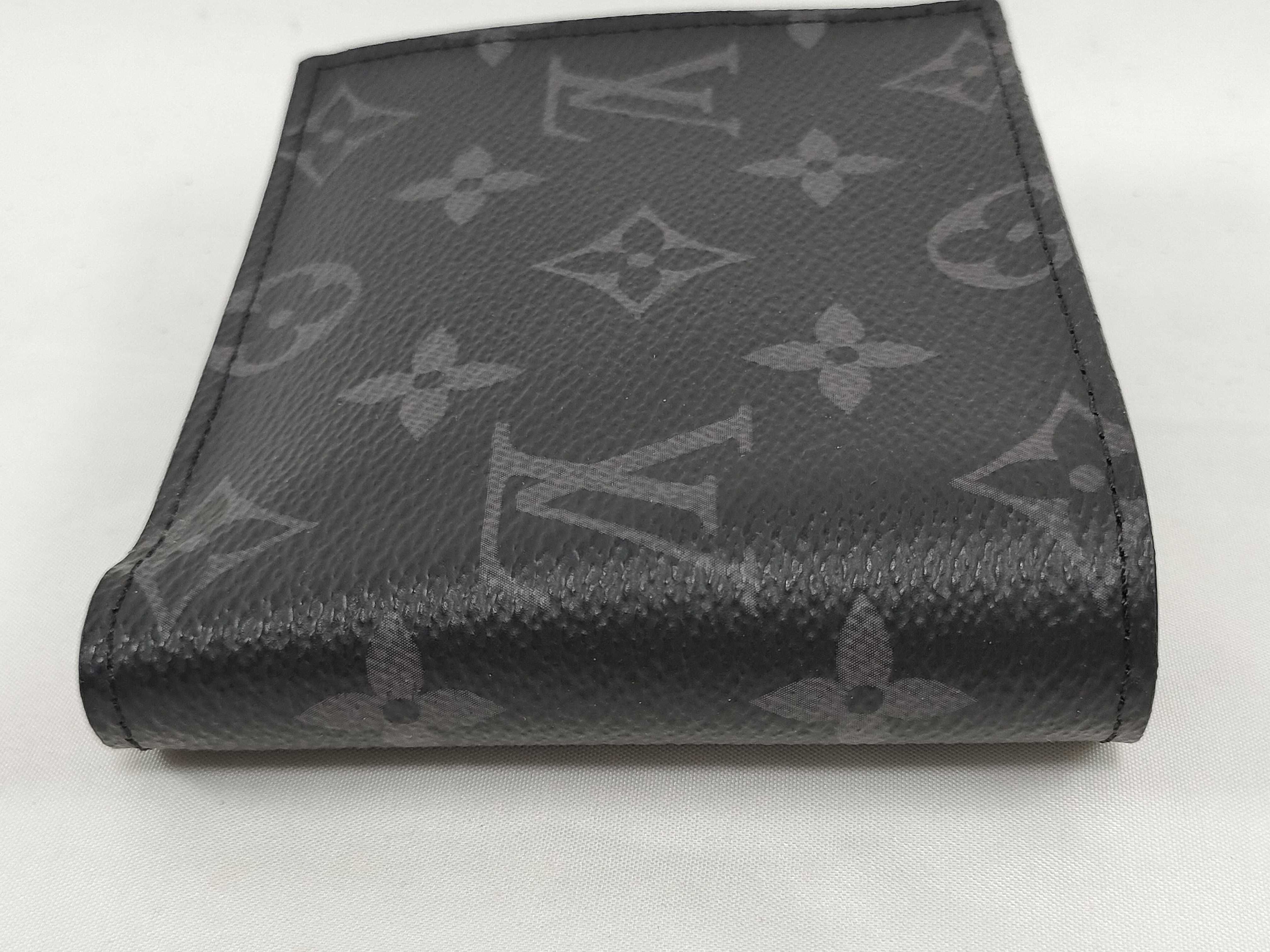 M62545 Wallet — view 5