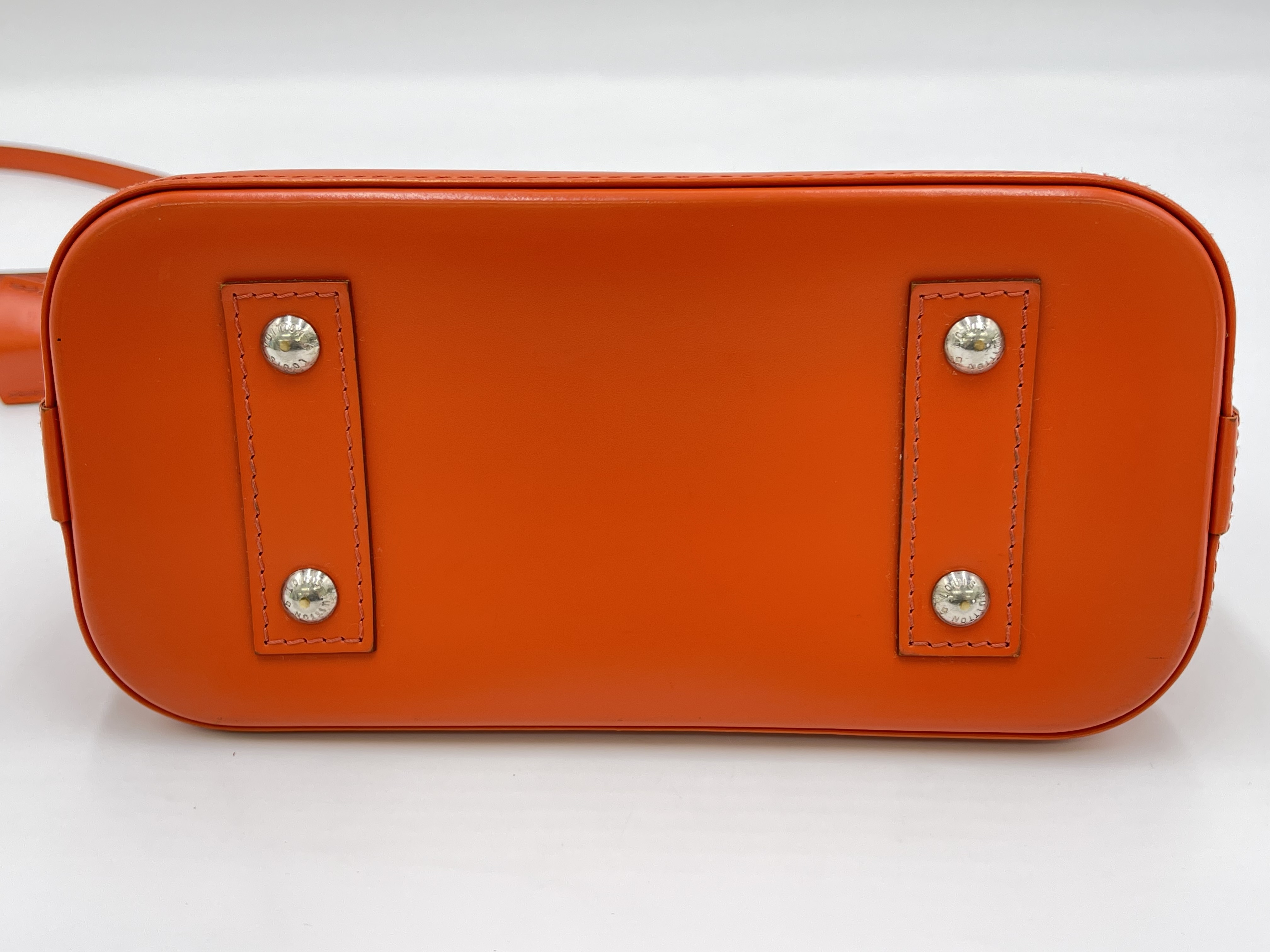 Epi Alma BB M40854 FL4182 Handbag — view 6