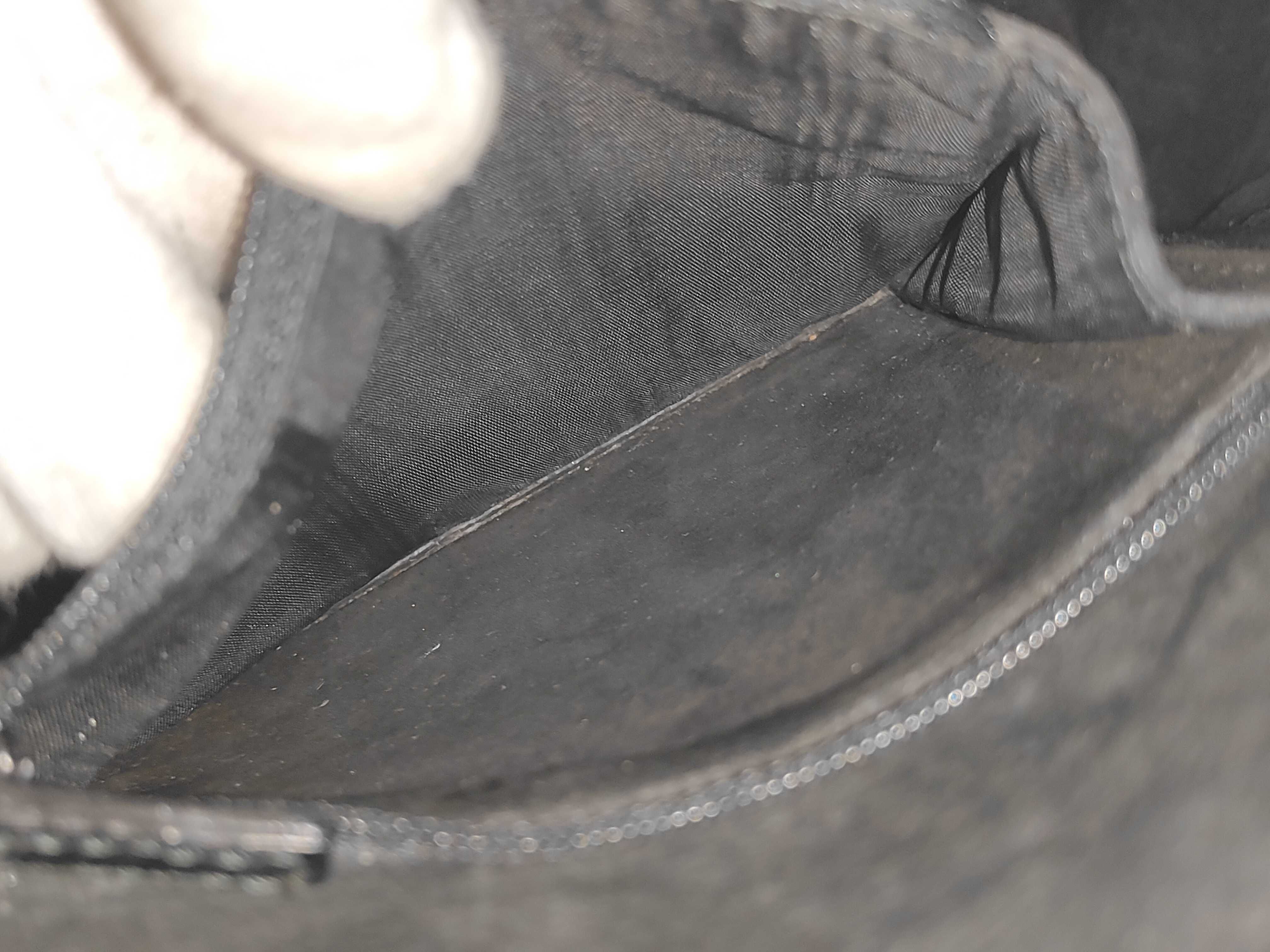 GG Canvas Shoulder Bag — view 13