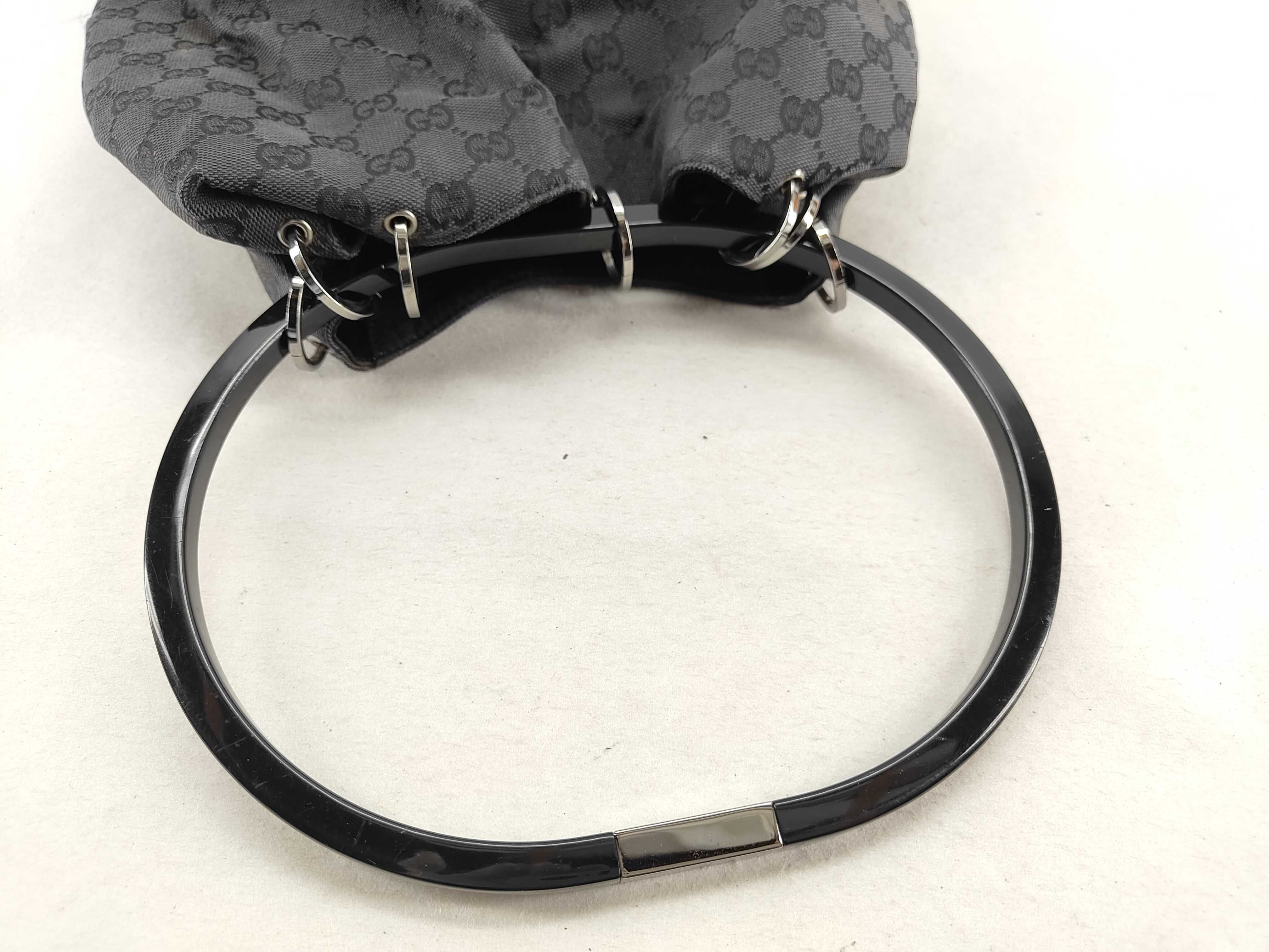 GG Canvas Shoulder Bag — view 4