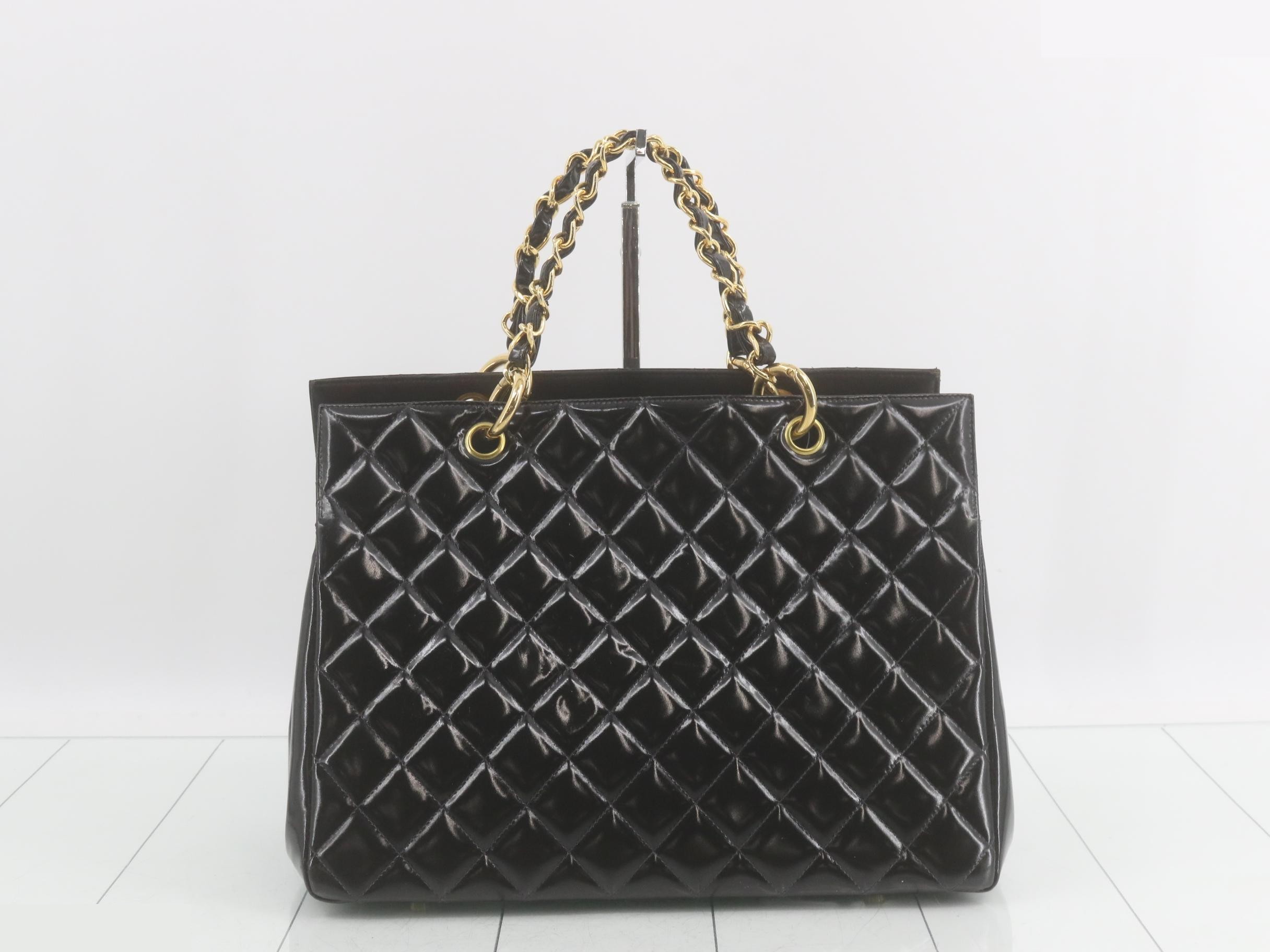 Matelassé enamel double chain tote bag — view 2
