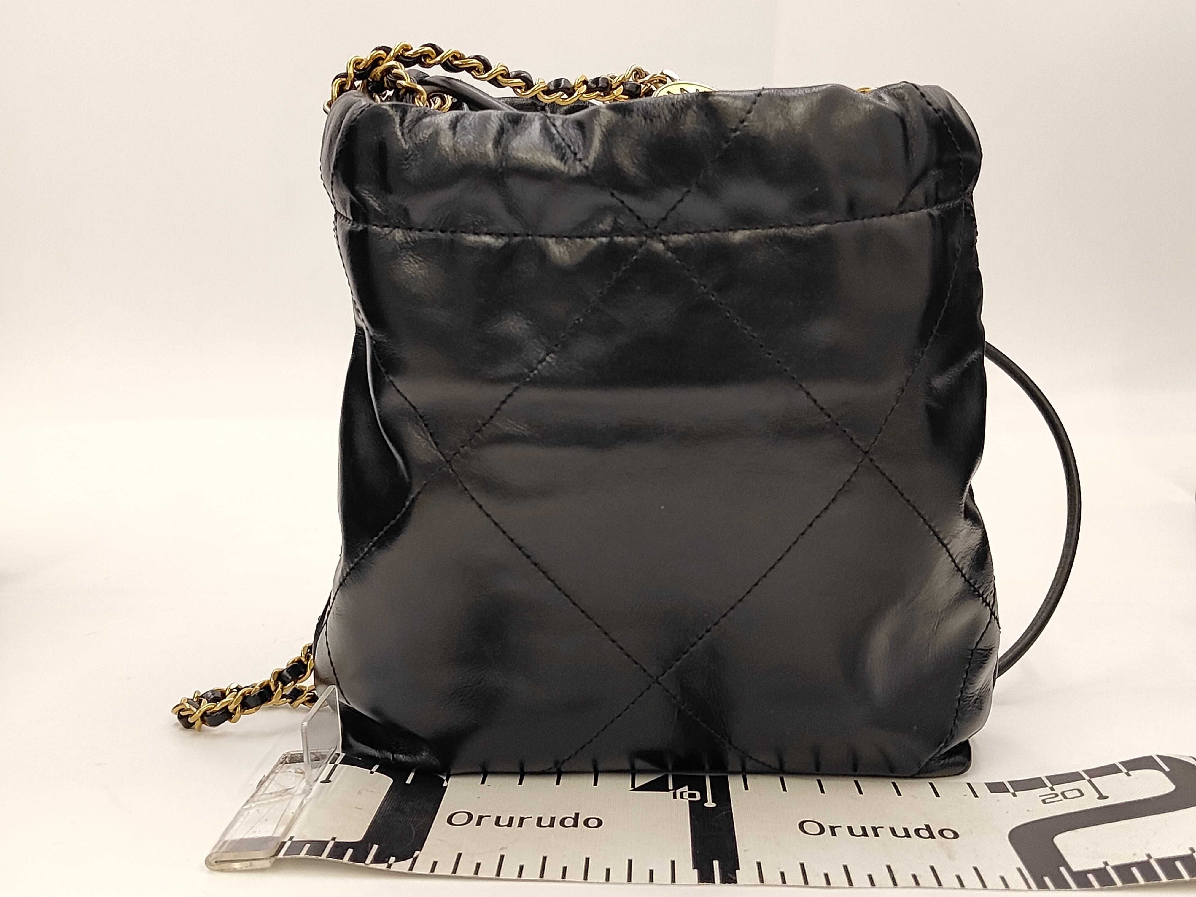 H02GPE39 / Shiny Calf 22 Black Bag Mini Product with Serial Number Hardware and Limited Edition Booklet - Shoulder Bag — view 2