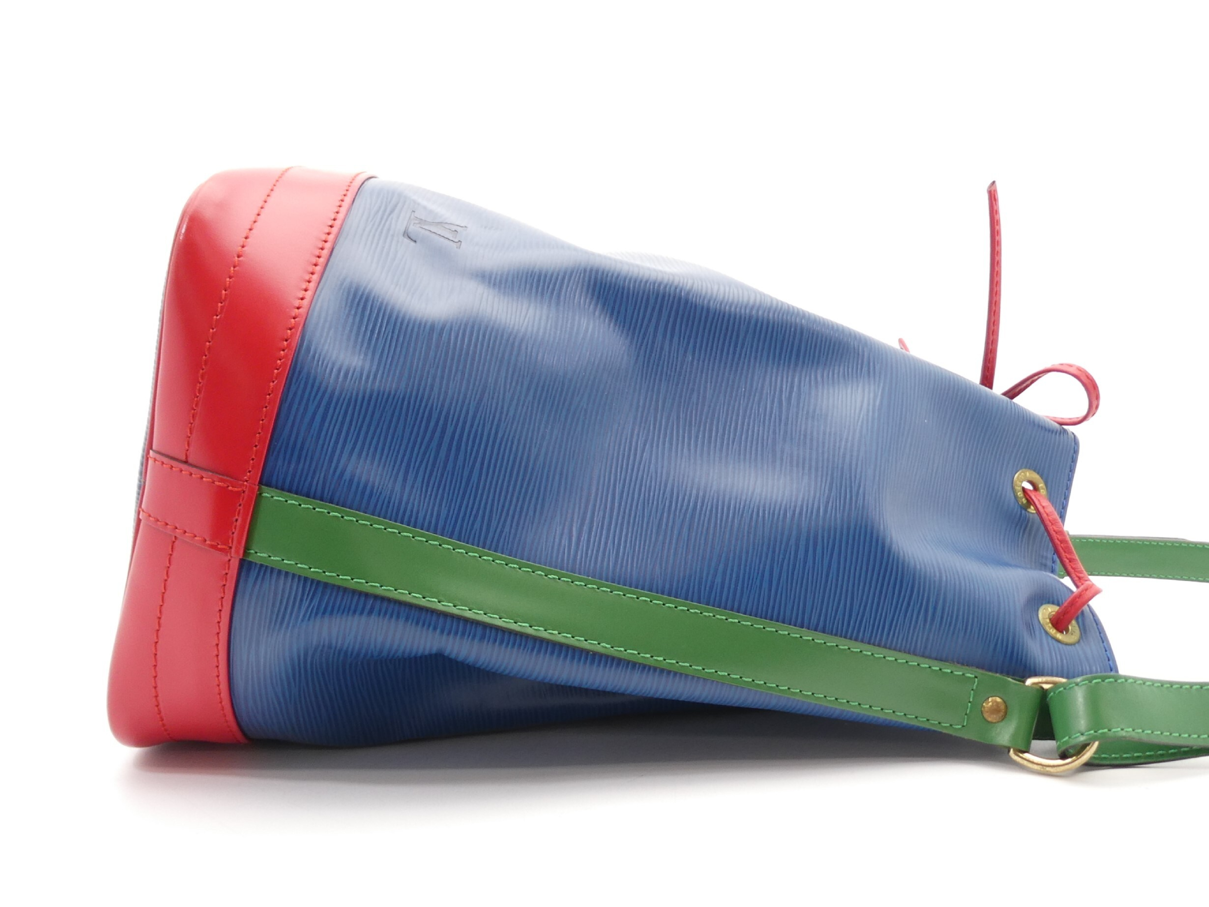 Epi Noé Shoulder Bag — view 4