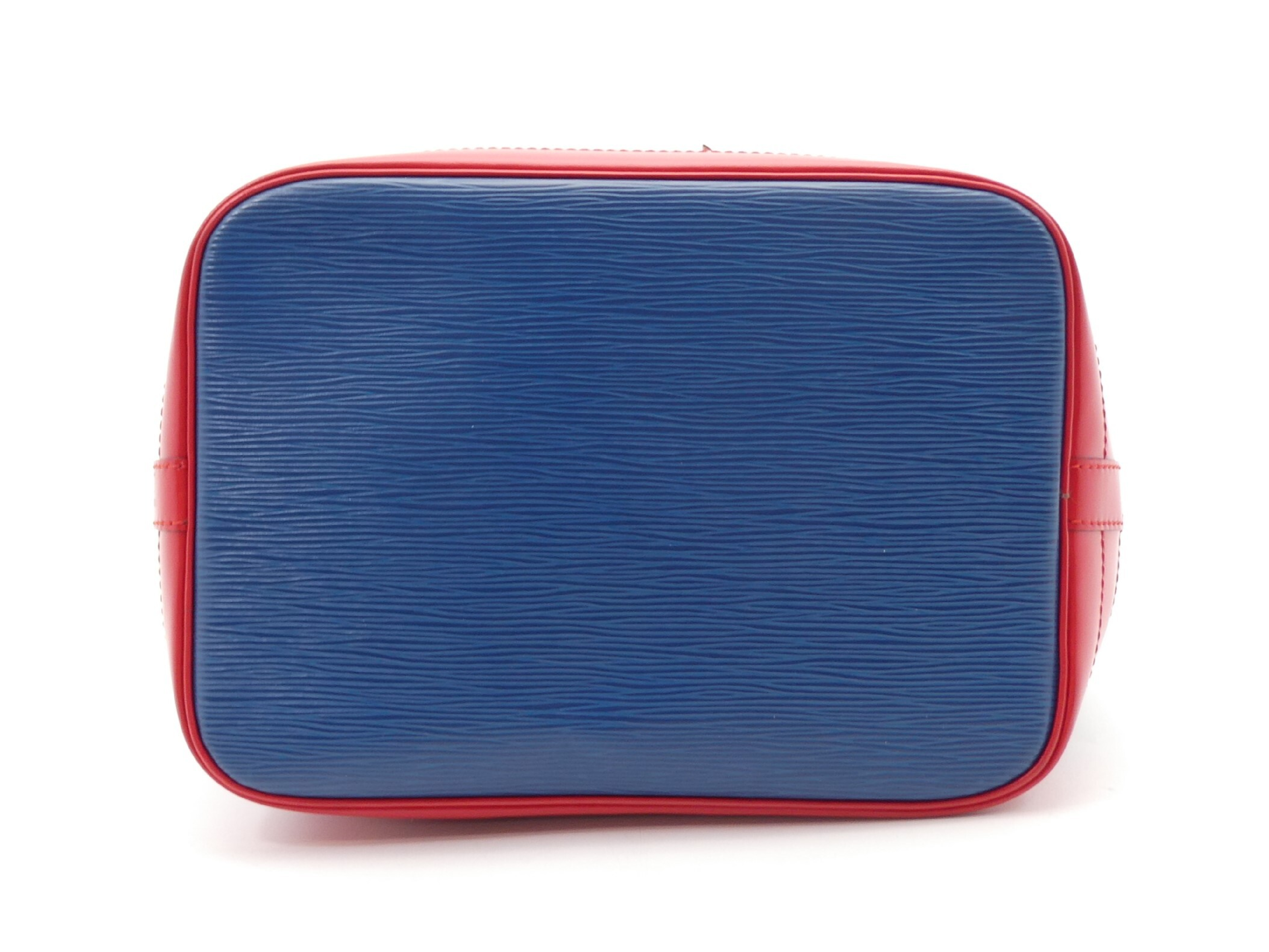 Epi Noé Shoulder Bag — view 5