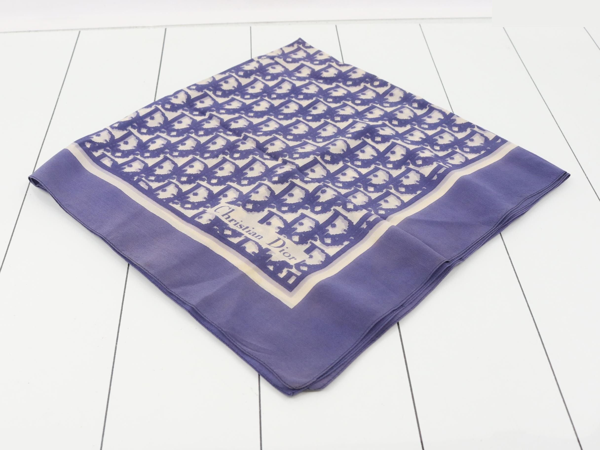 Trotter (accessories) / Scarves