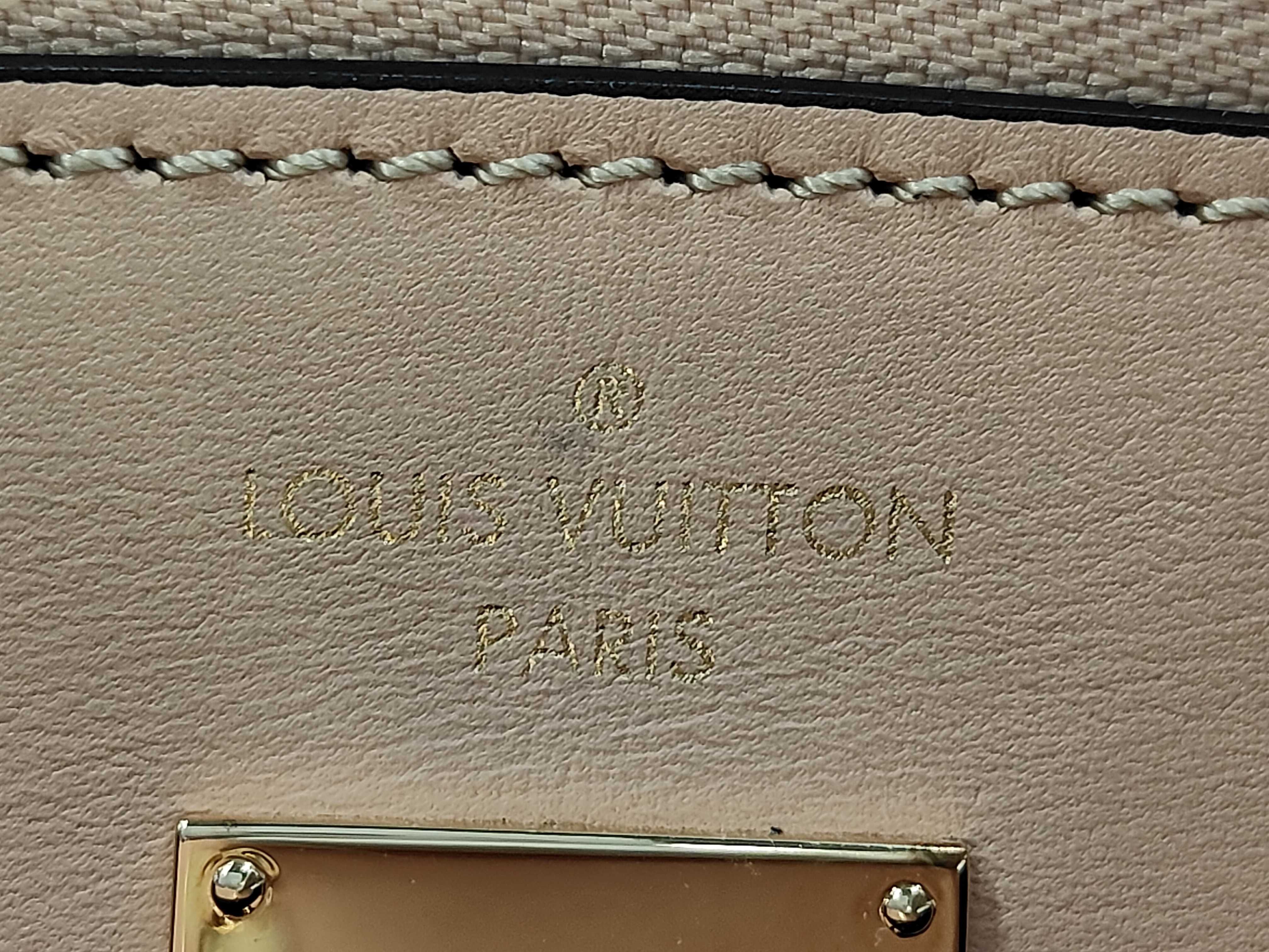 City Steamer MM Handbag — view 10
