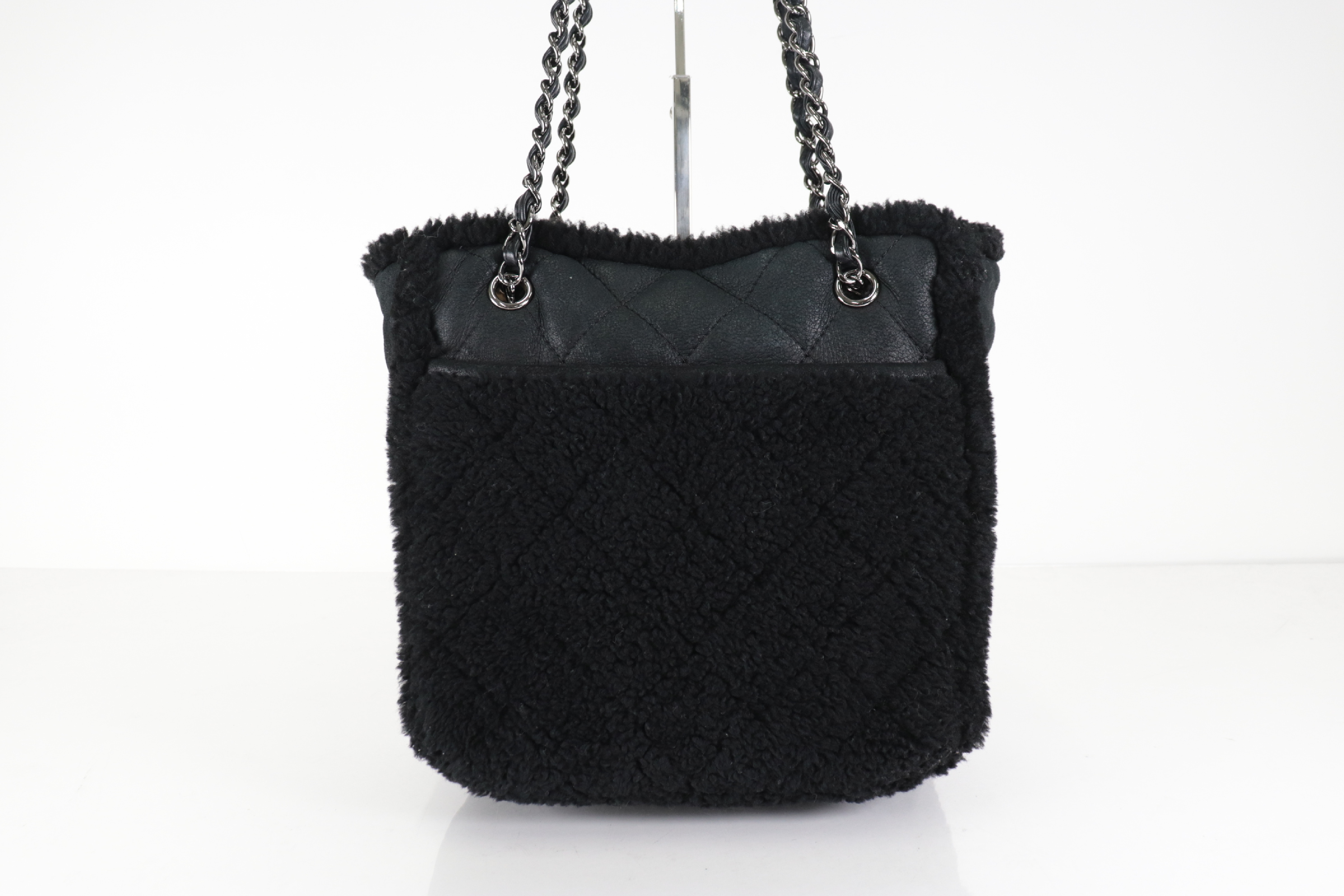 Mouton Matelassé Chain Tote Bag with Silver Hardware, Serial Number 27 Series. — view 3