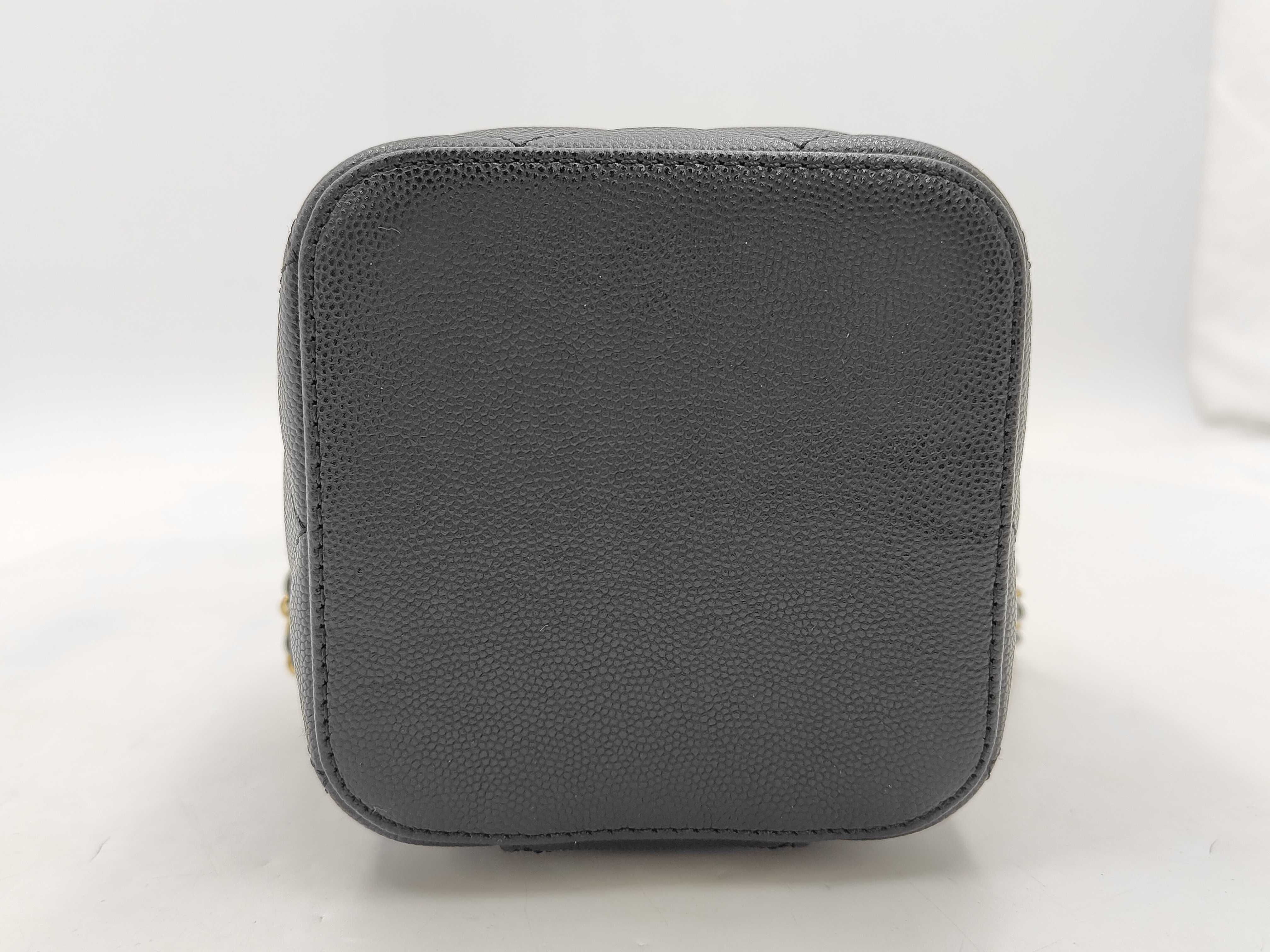 Matelassé Caviar Skin Vanity Box Shoulder Bag — view 5