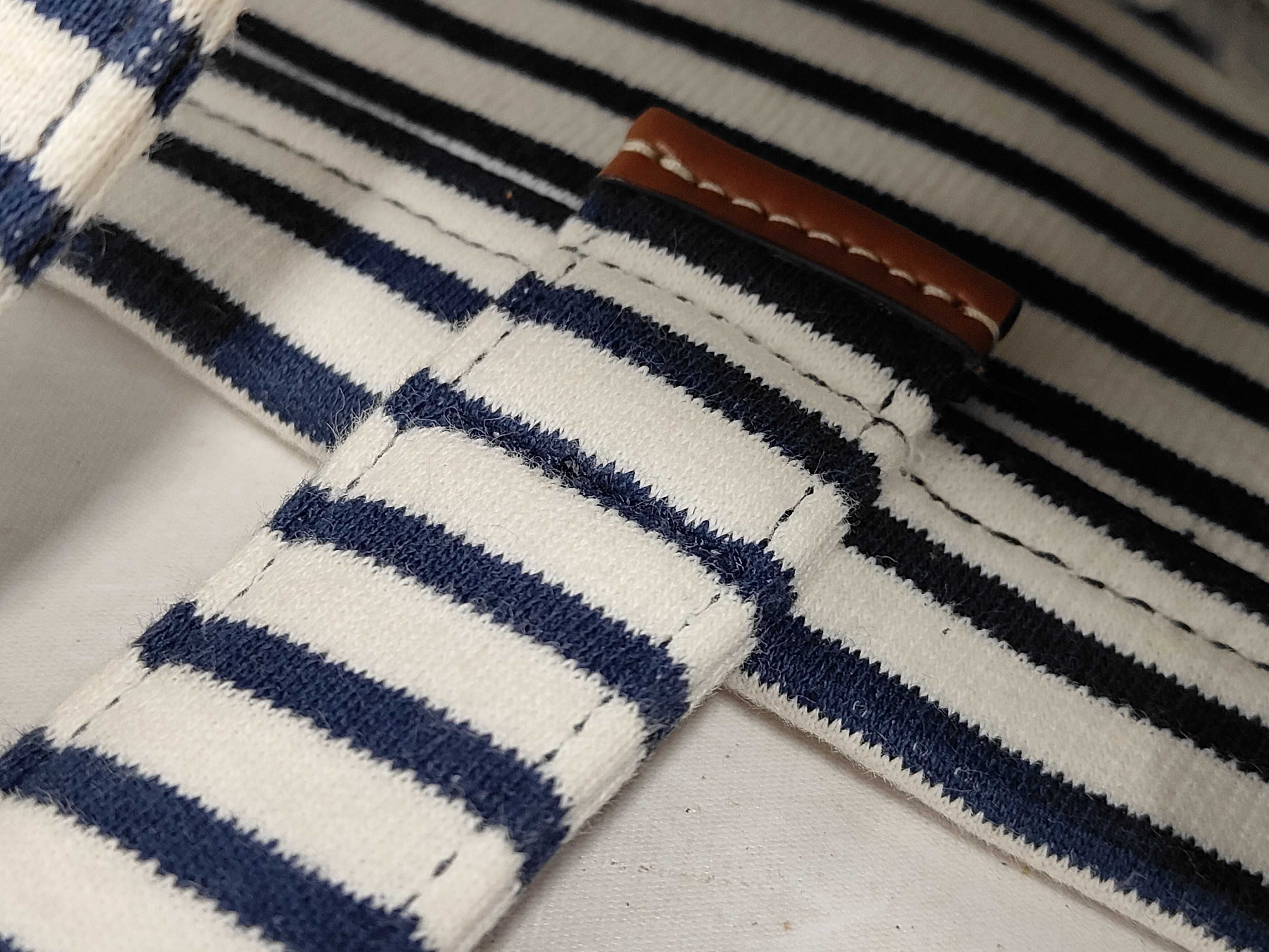 Canvas White x Navy Tote Bag — view 6