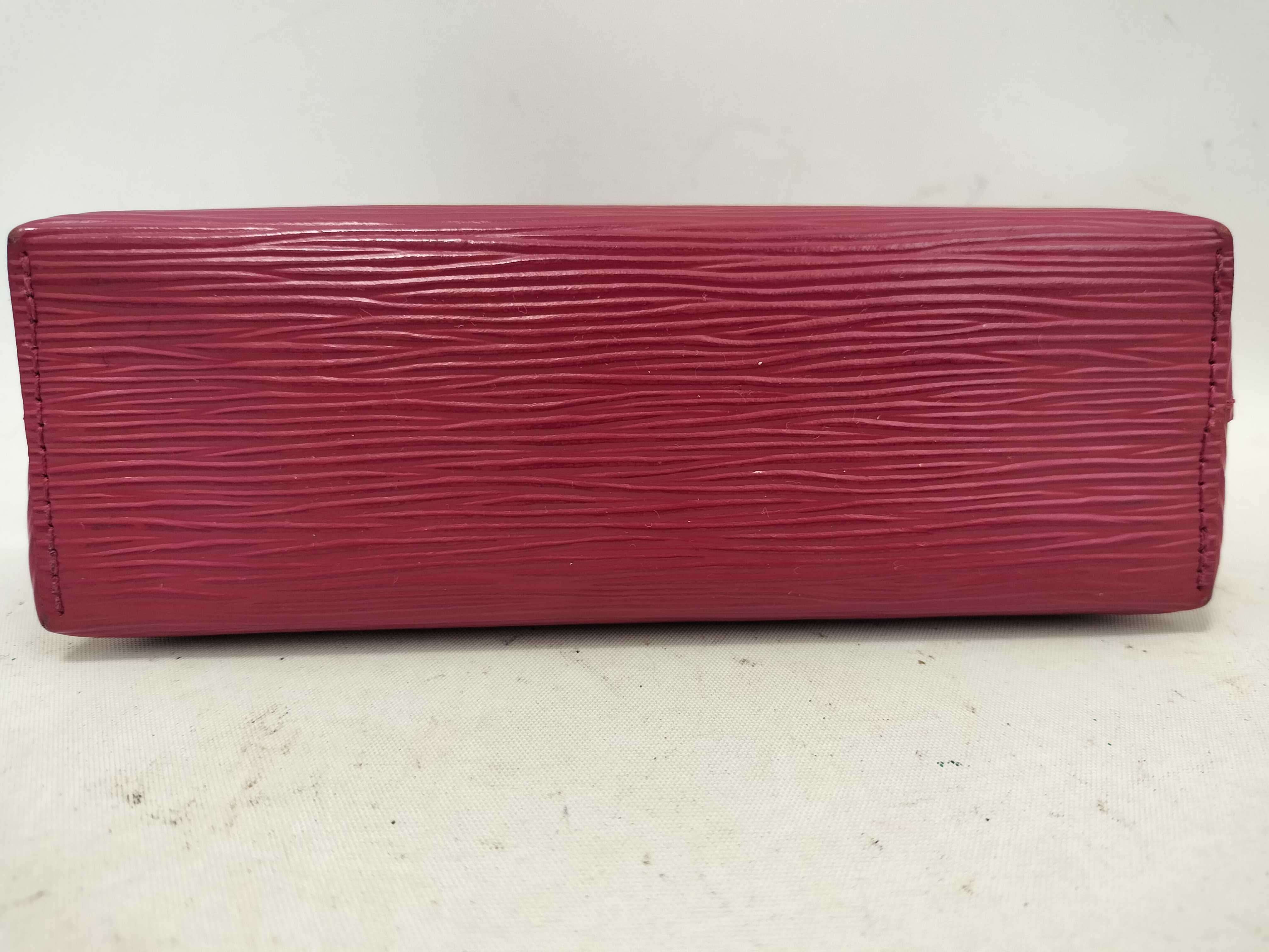 Epi Pochette Cosmetic Pouch SR11*9 M40641 Fuchsia Pouch — view 5