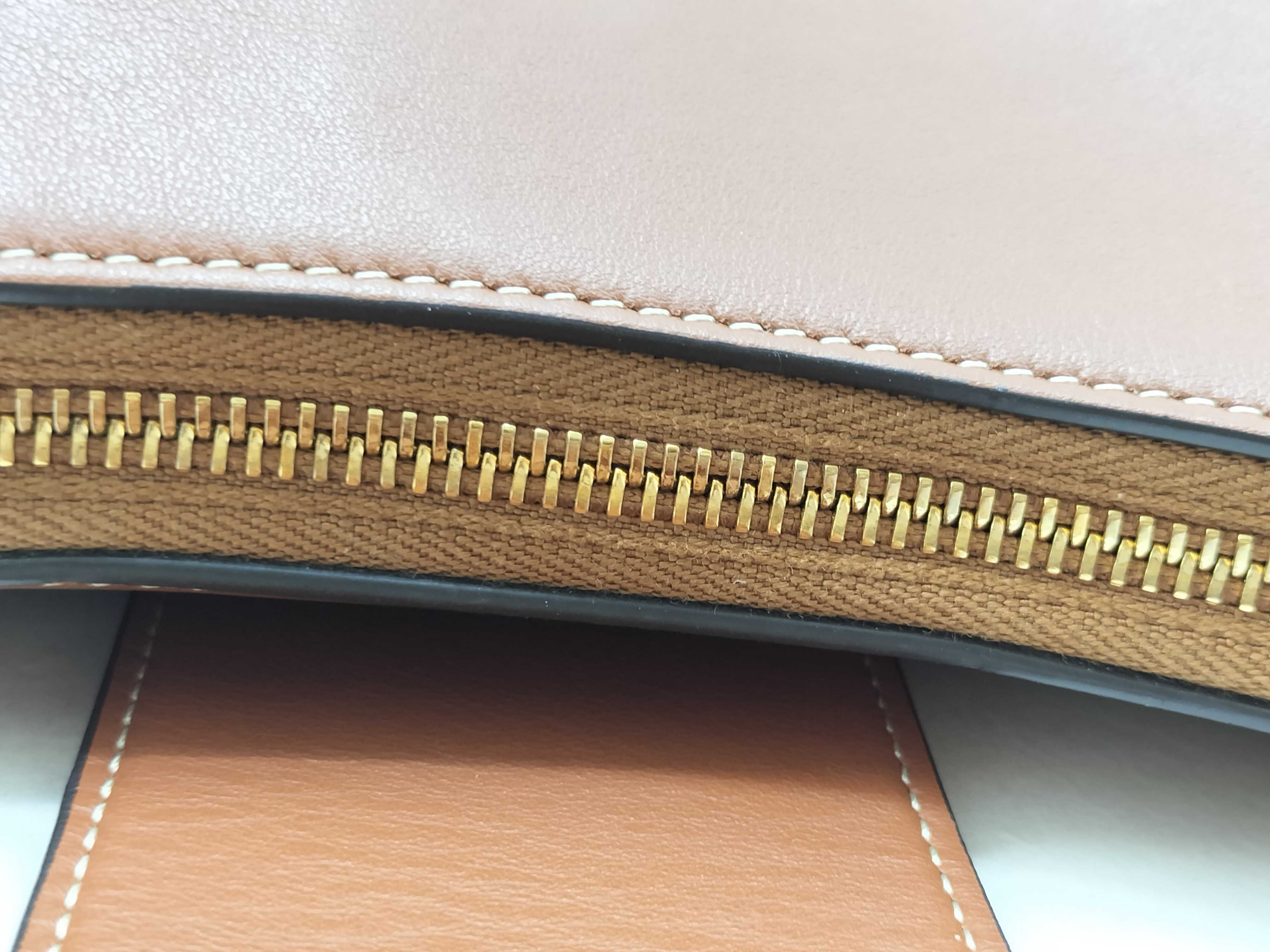 Triomphe Shoulder Bag — view 11