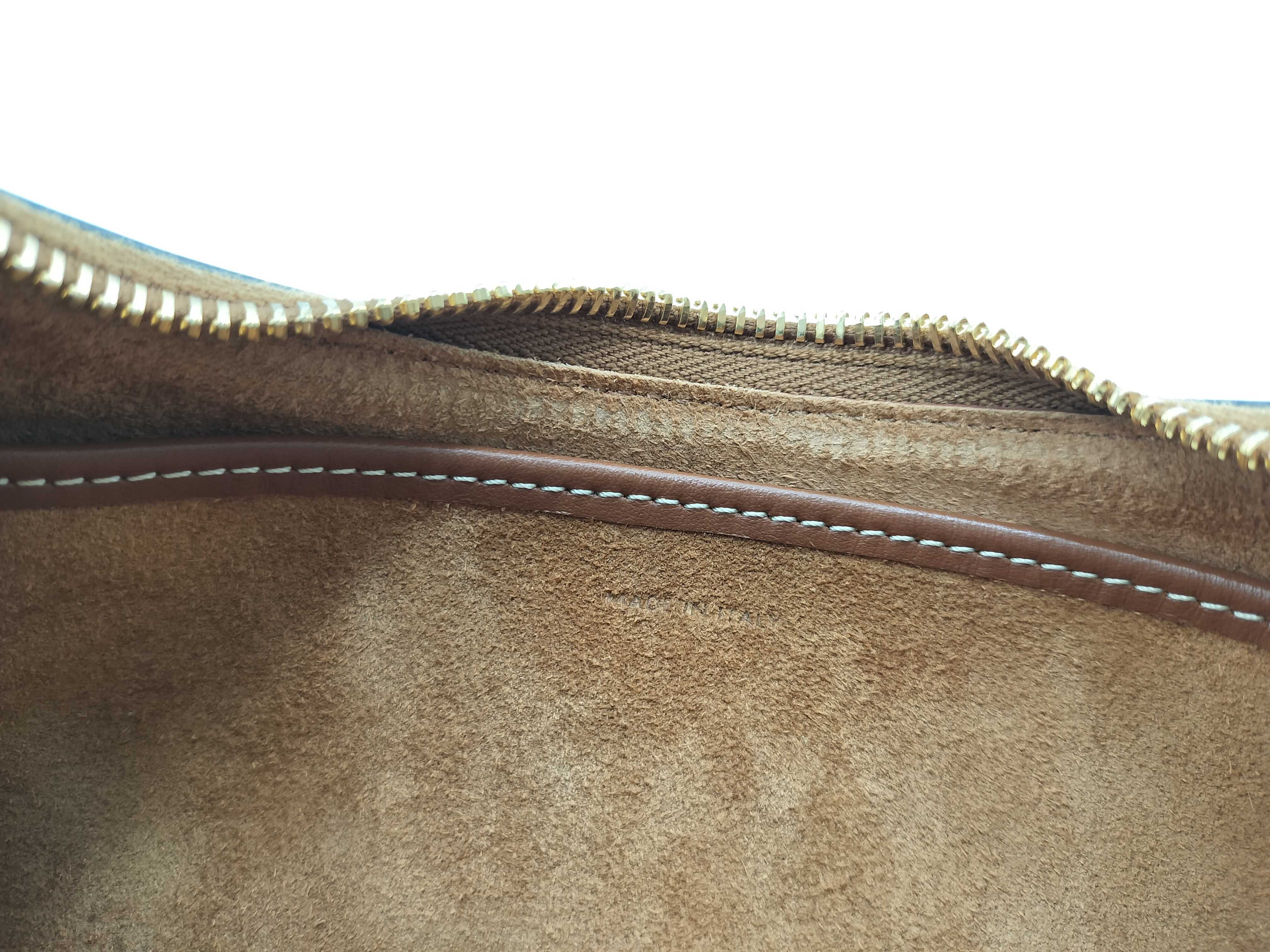 Triomphe Shoulder Bag — view 15