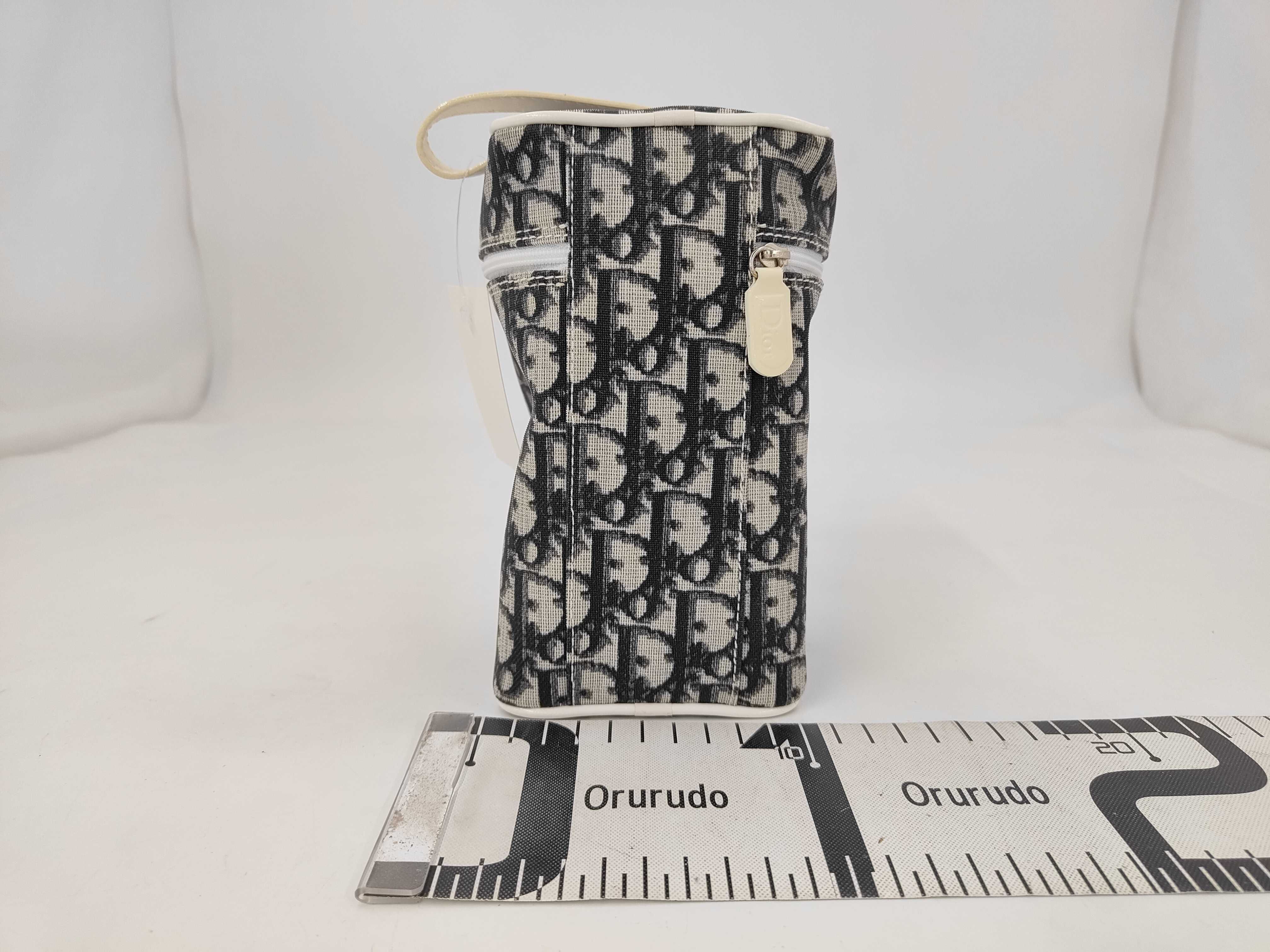 Trotter Vanity Bag Pouch Vanity Bag — view 2