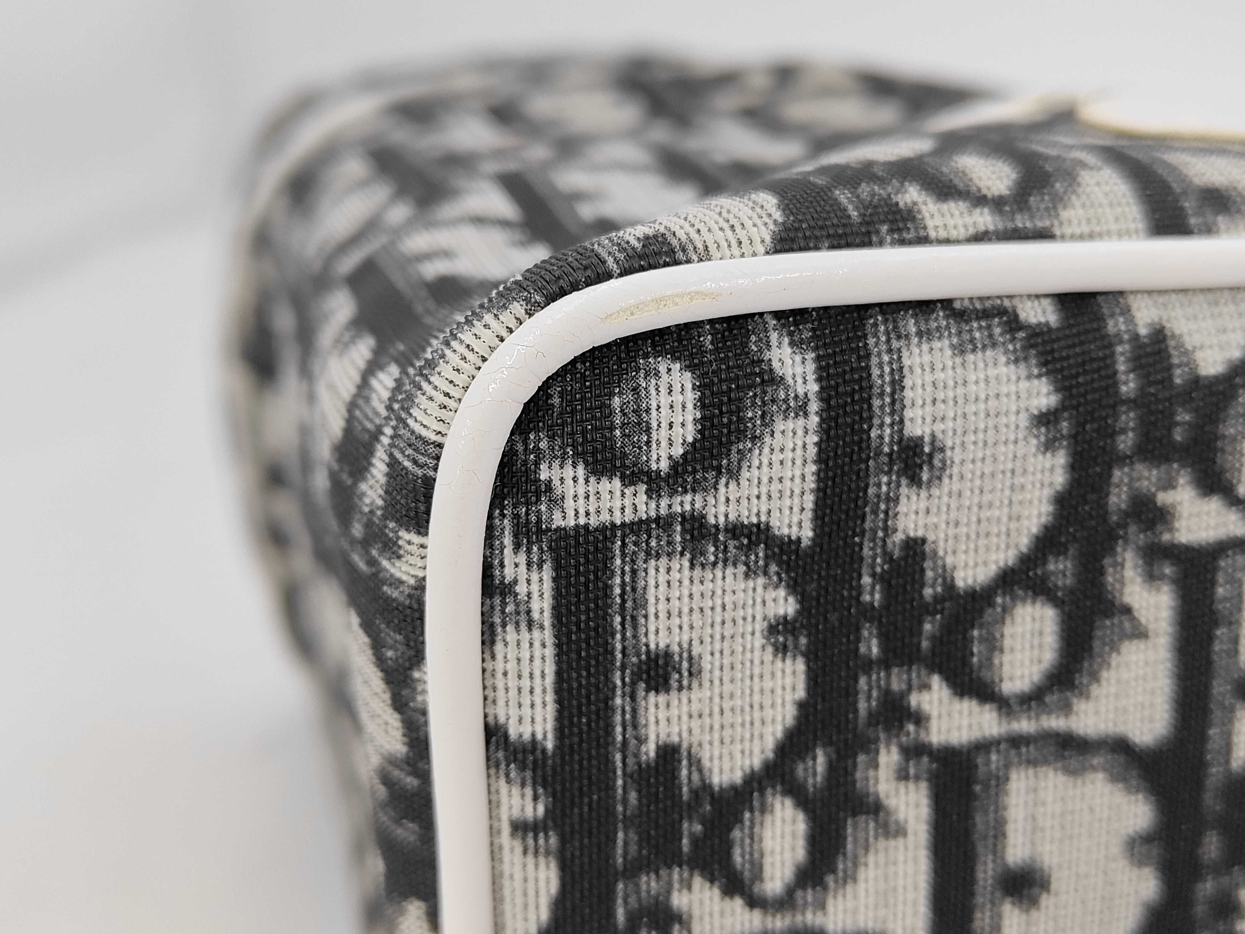 Trotter Vanity Bag Pouch Vanity Bag — view 6