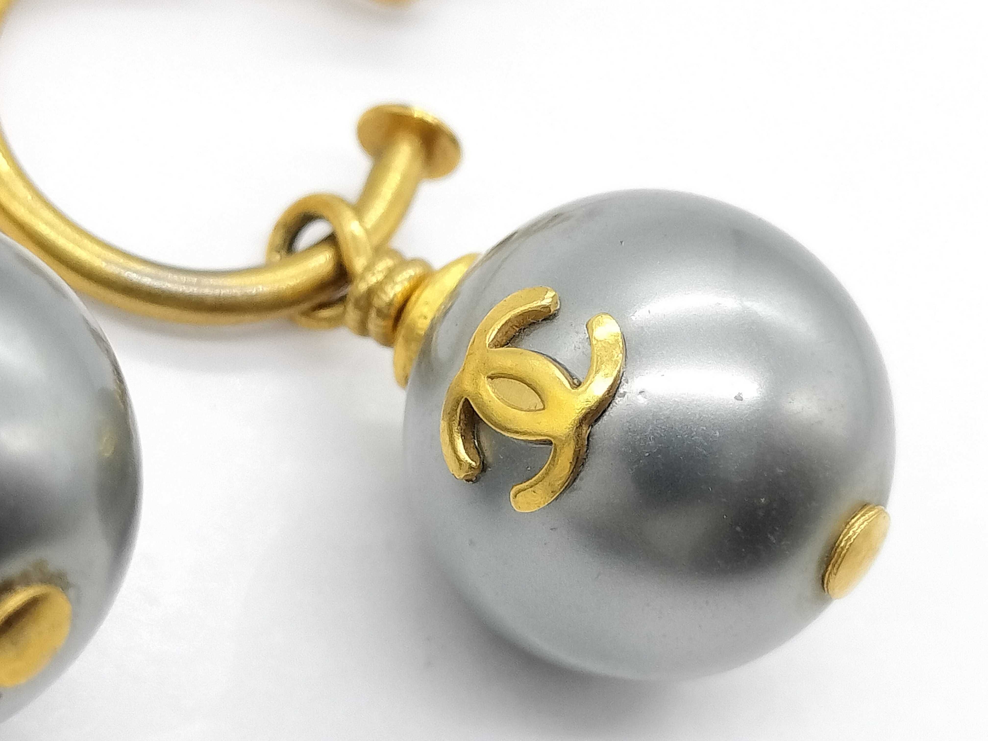 Coco Mark Pearl-like Hoop Earrings — view 2
