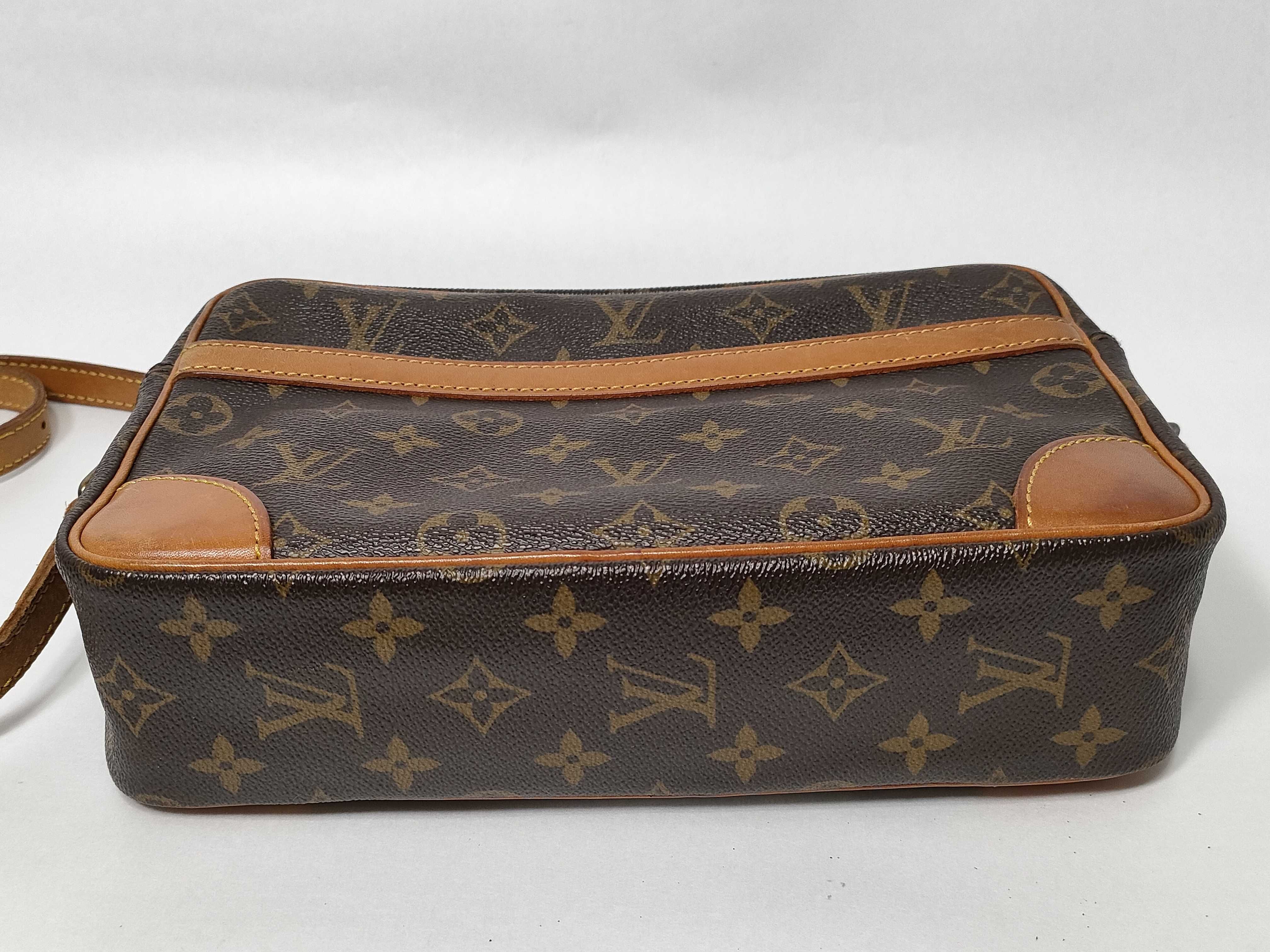 Monogram M51274 Shoulder Bag — view 9