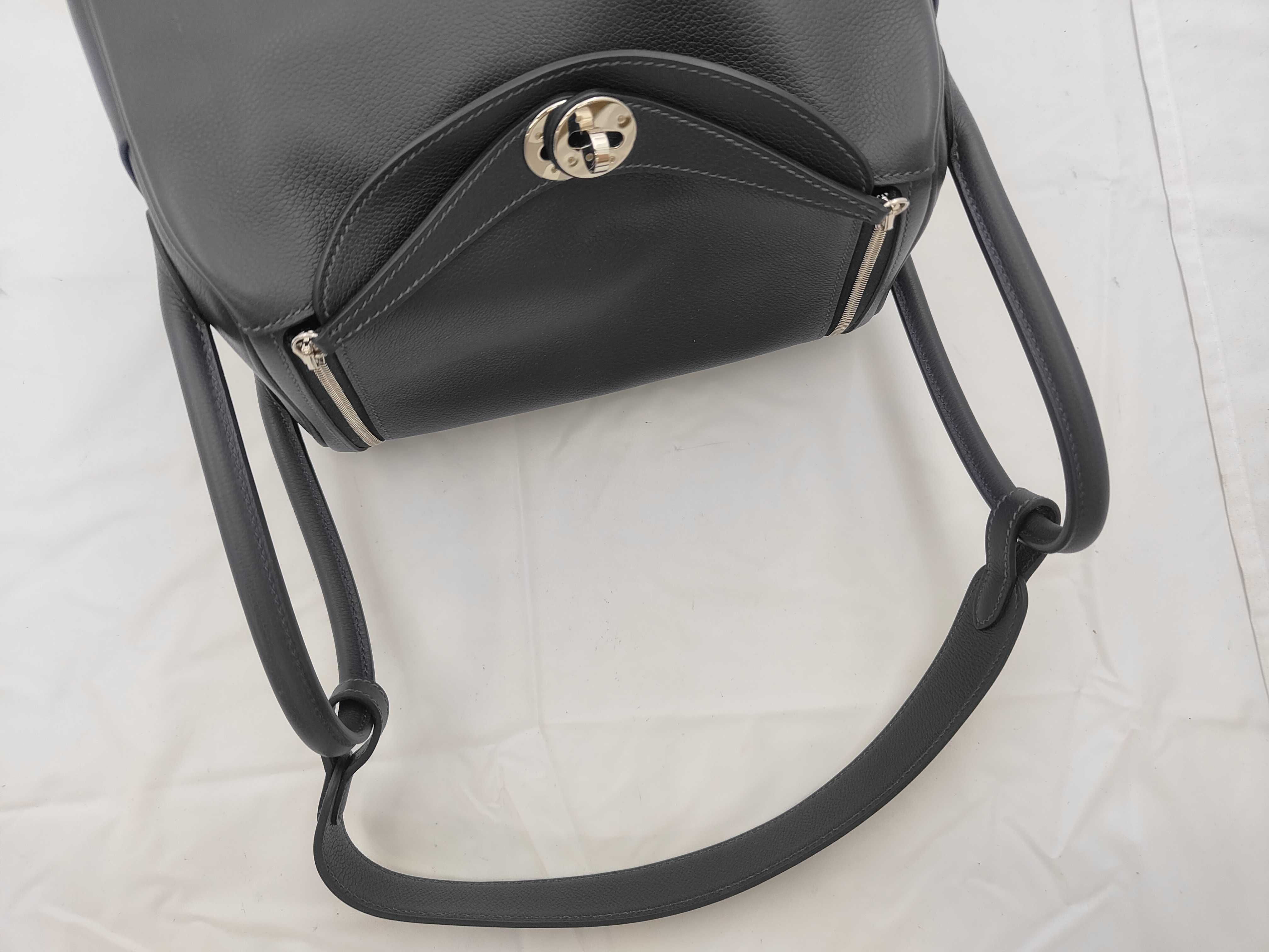 Lindy 26 Evercolor Caban Silver Hardware W Stamp Handbag — view 3