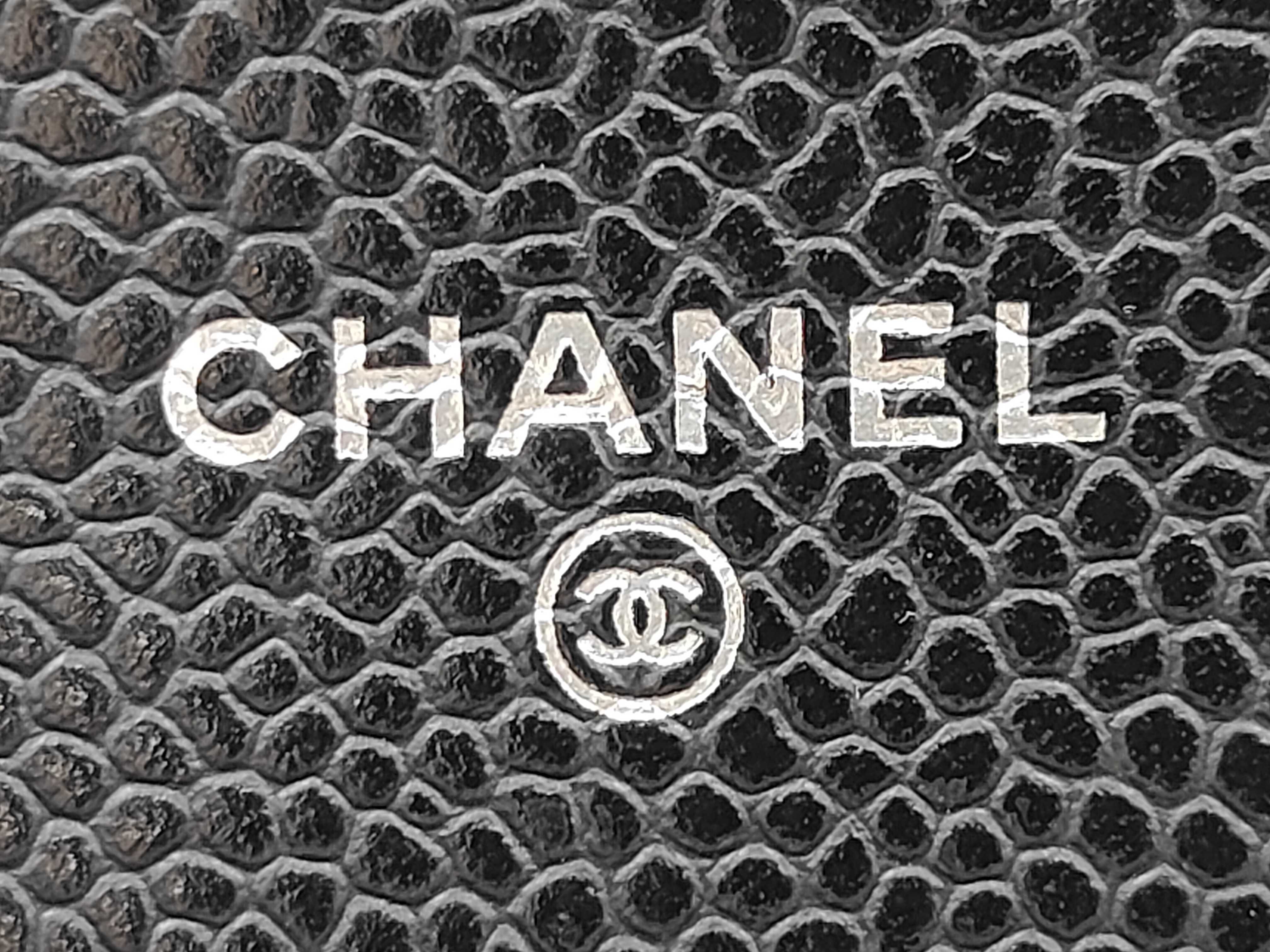 WOC Chain Bag Shoulder Bag — view 9