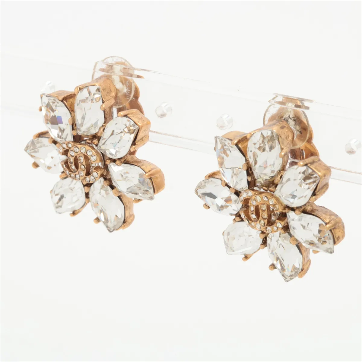 Coco Mark Flower 02A Earrings (Pair) GP x Rhinestone Gold — view 3