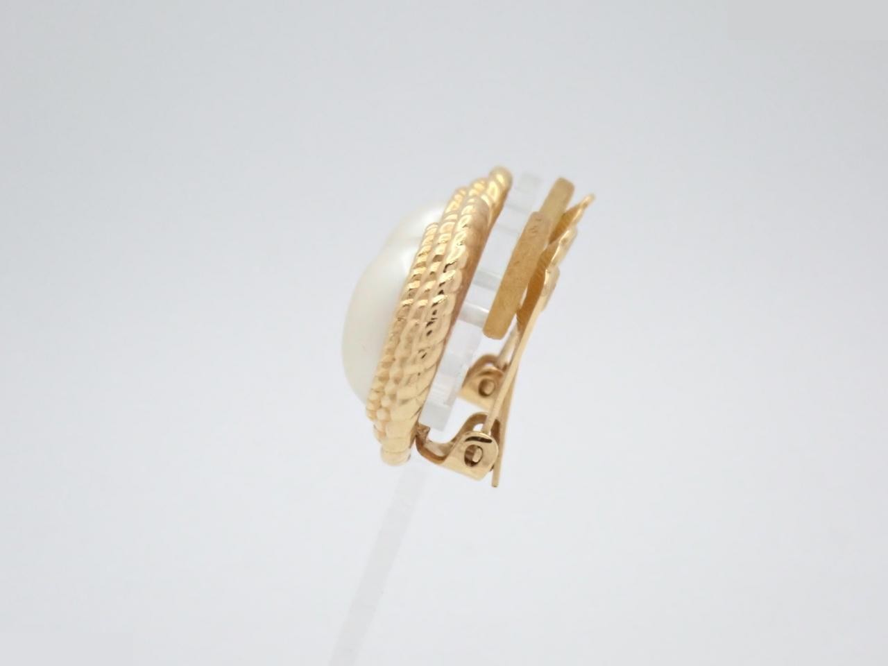 earrings — view 3