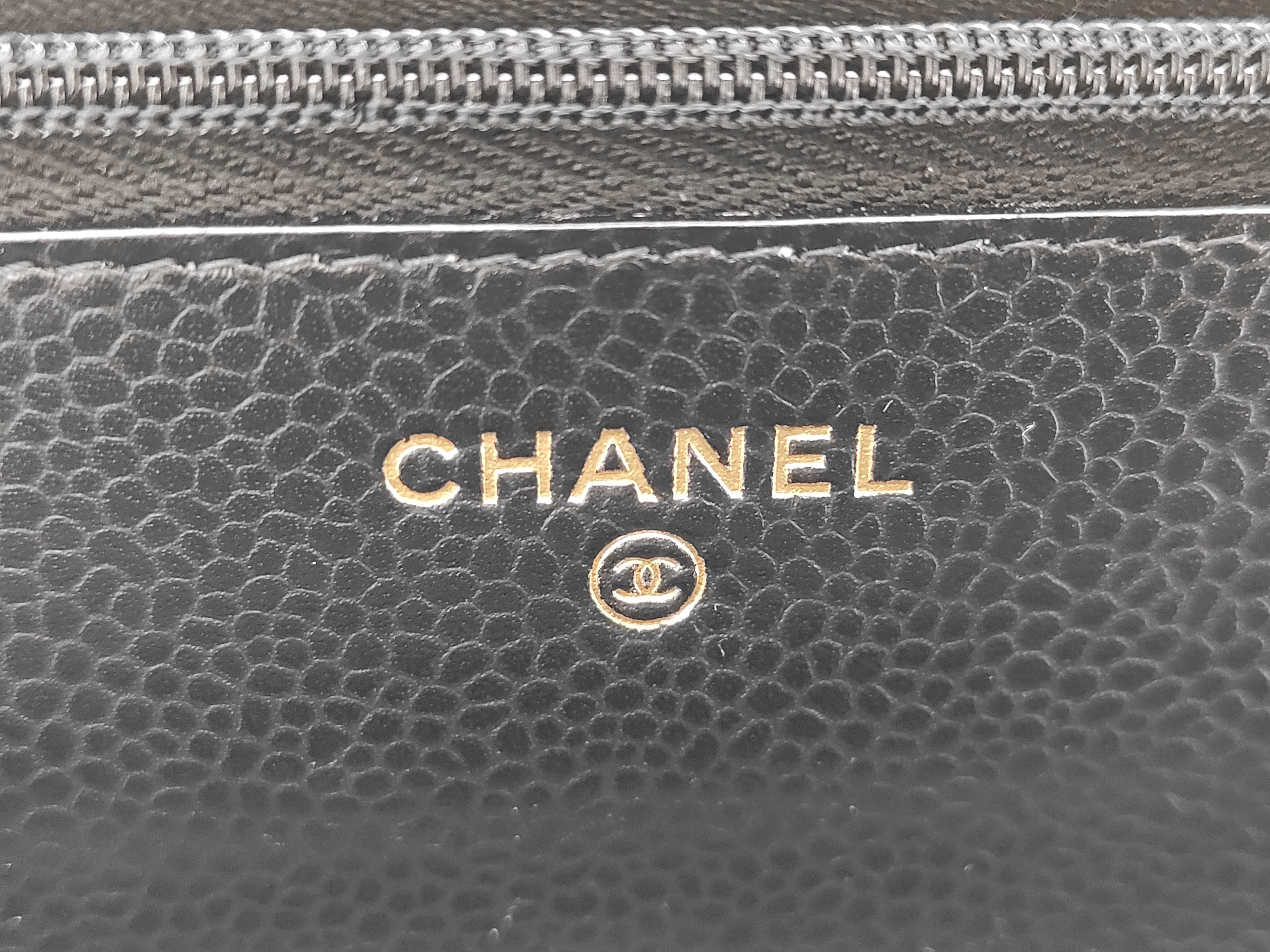 WOC Chain Bag Shoulder Bag — view 13