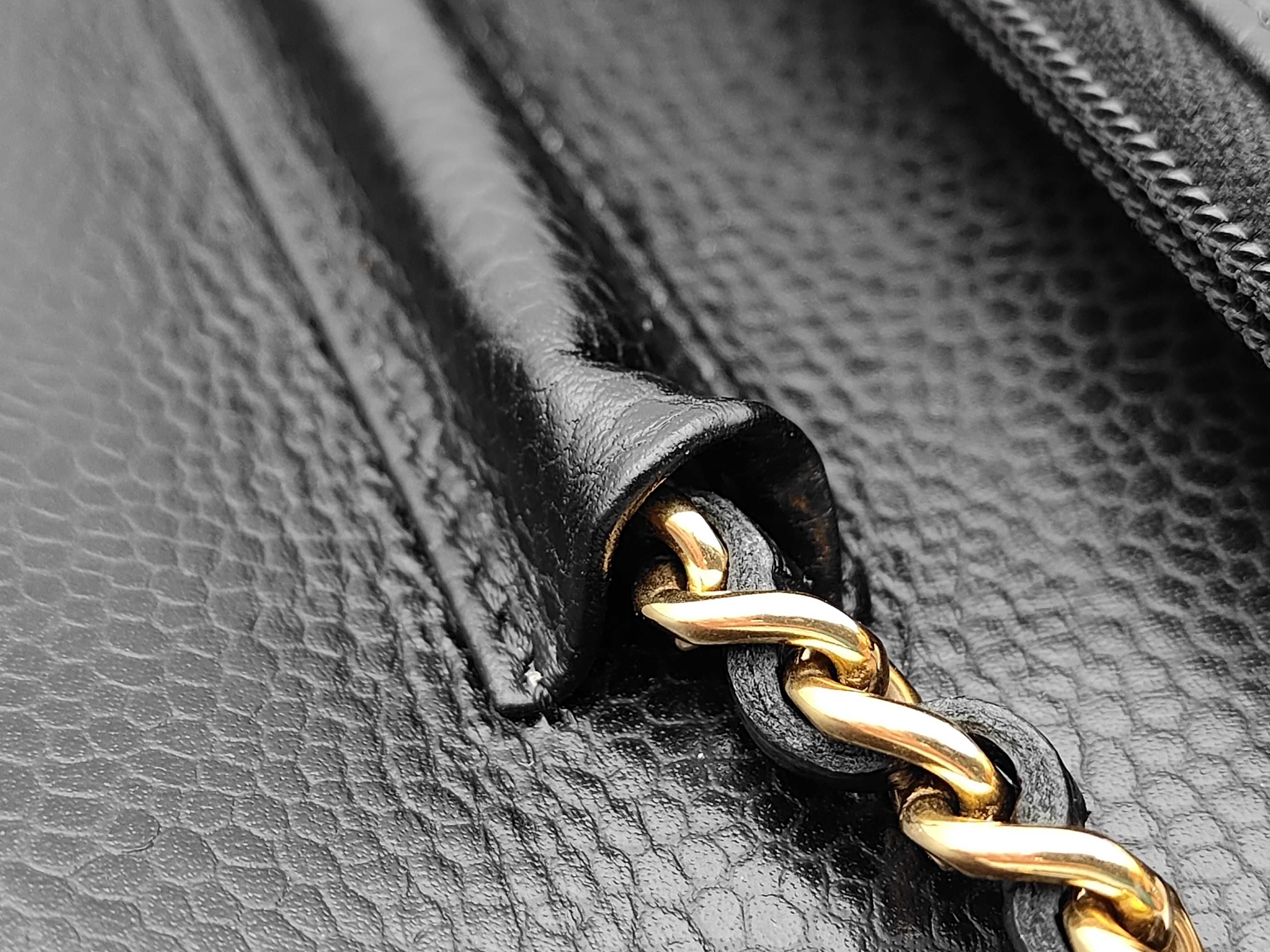 WOC Chain Bag Shoulder Bag — view 5