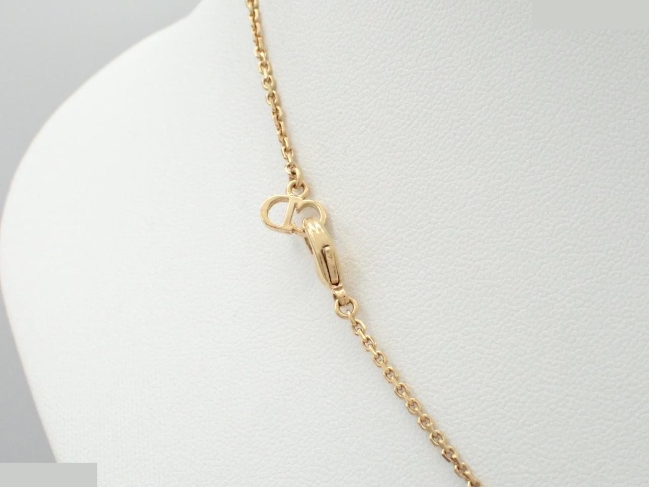 Other lines: Precious metals, necklaces, pendants — view 2