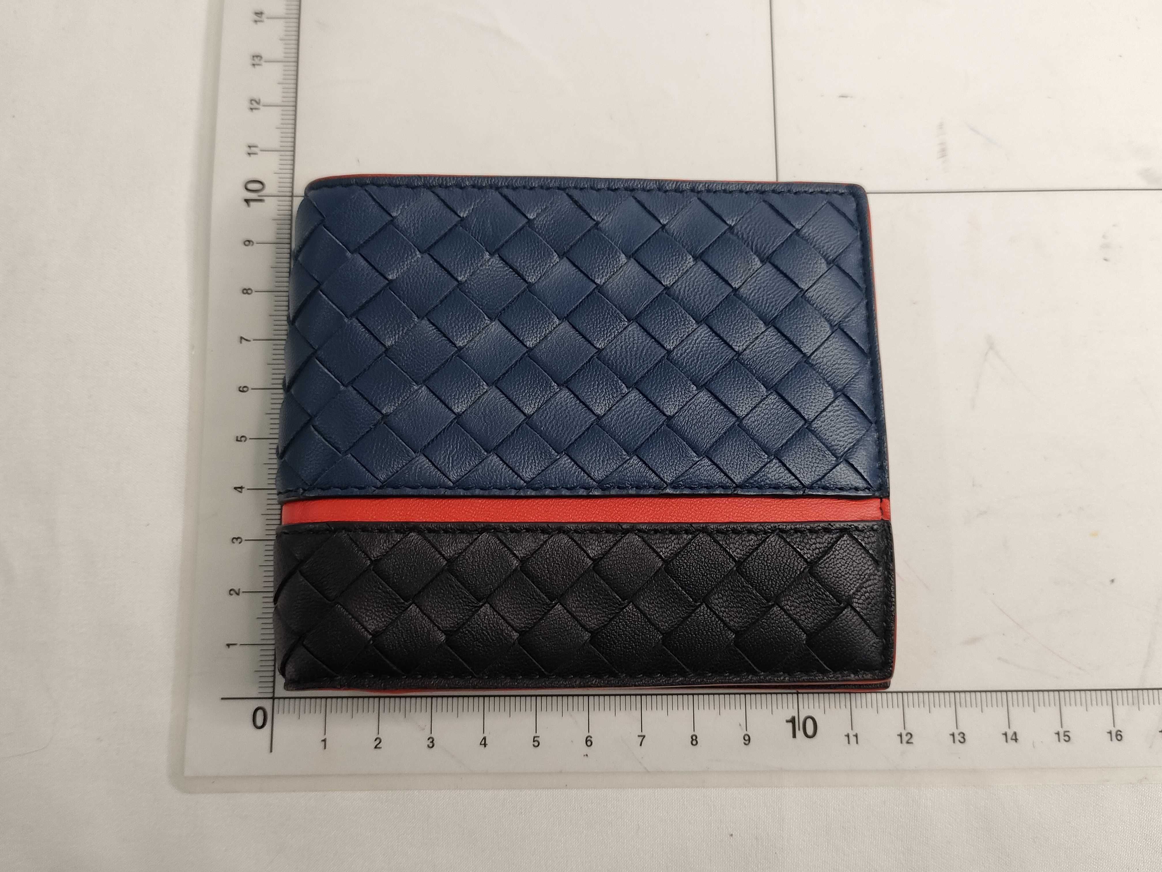 Intrecciato Leather Bi-fold Wallet, Two-tone Billfold — view 2