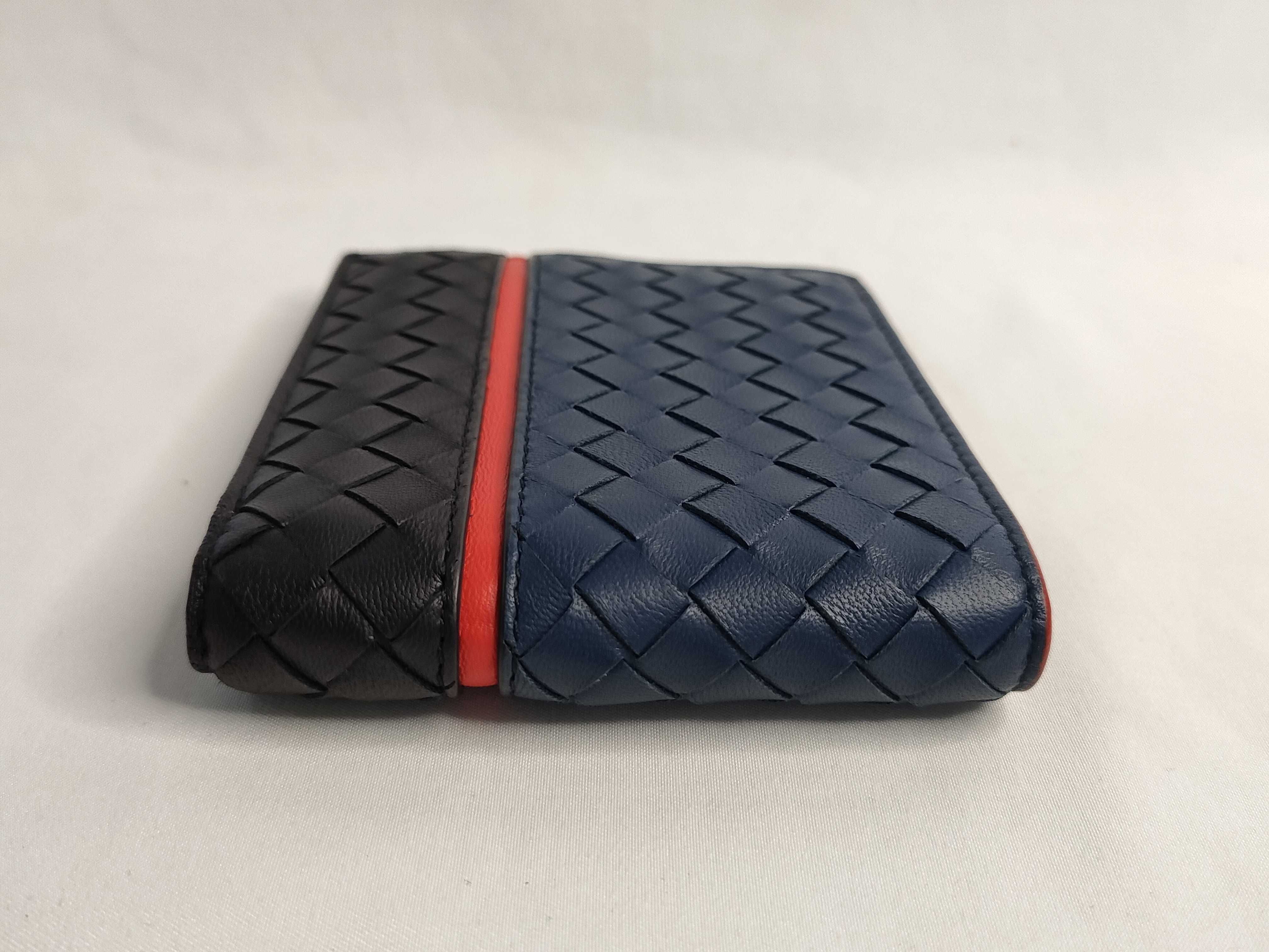 Intrecciato Leather Bi-fold Wallet, Two-tone Billfold — view 6