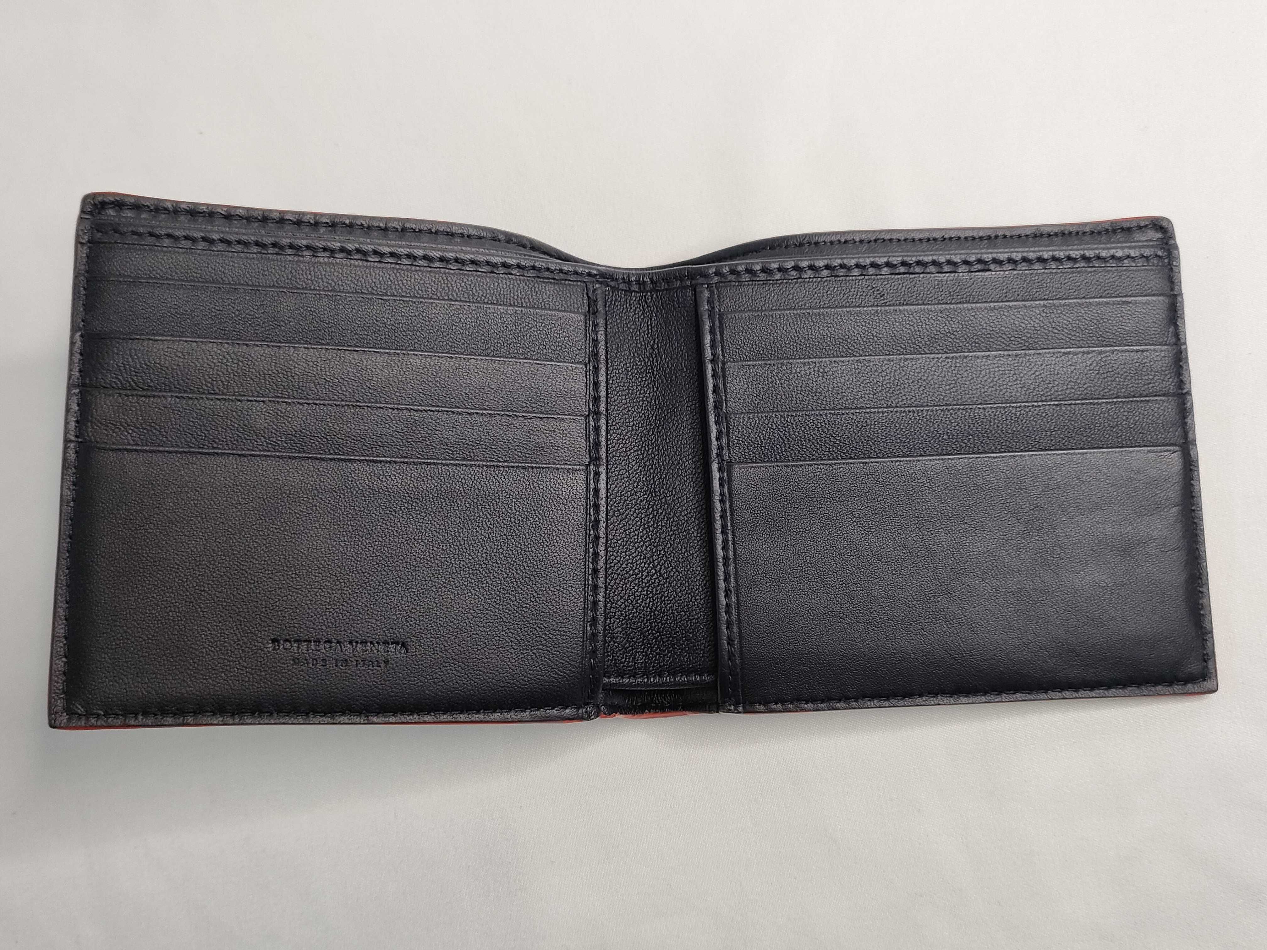 Intrecciato Leather Bi-fold Wallet, Two-tone Billfold — view 7