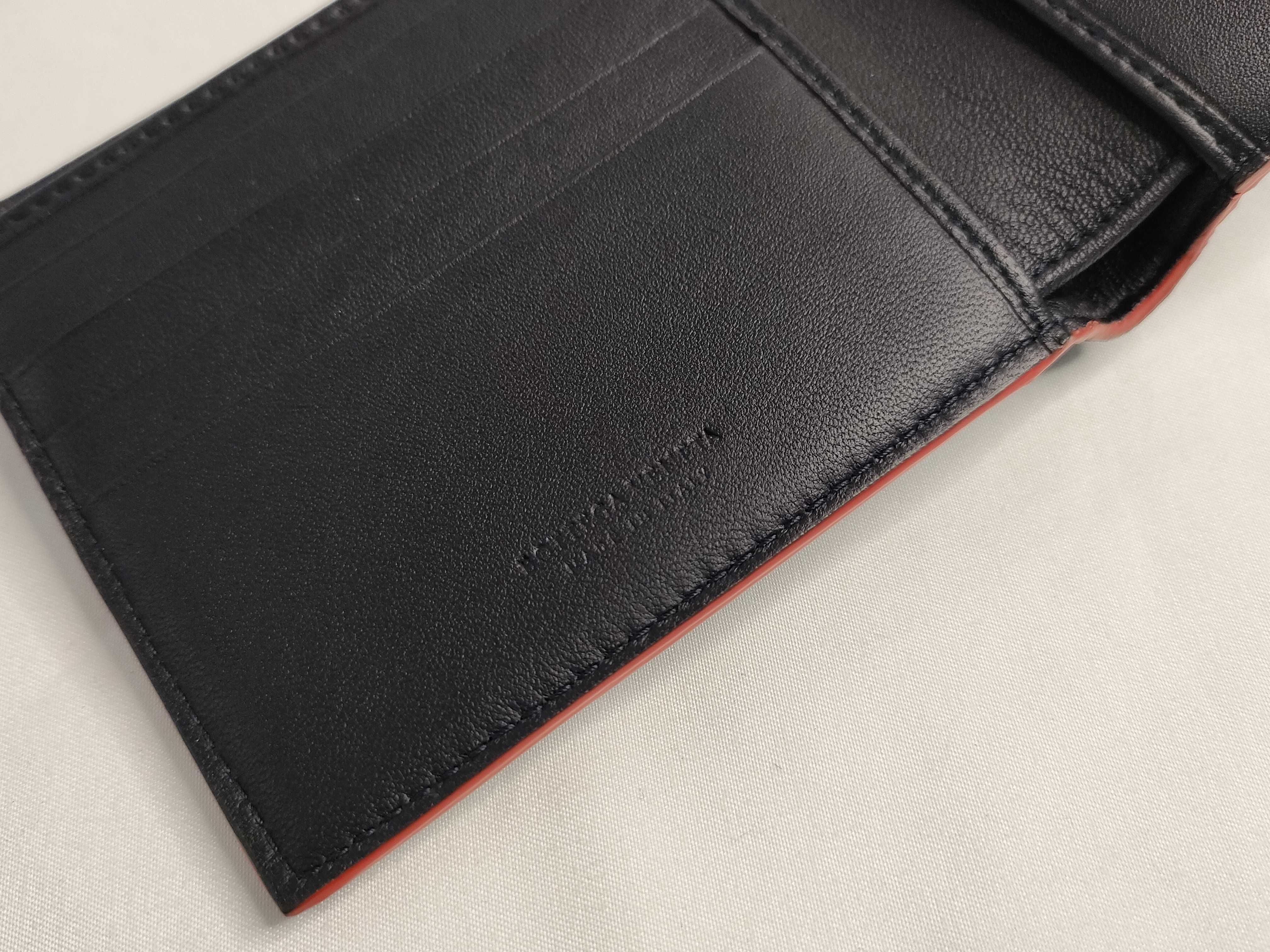 Intrecciato Leather Bi-fold Wallet, Two-tone Billfold — view 10