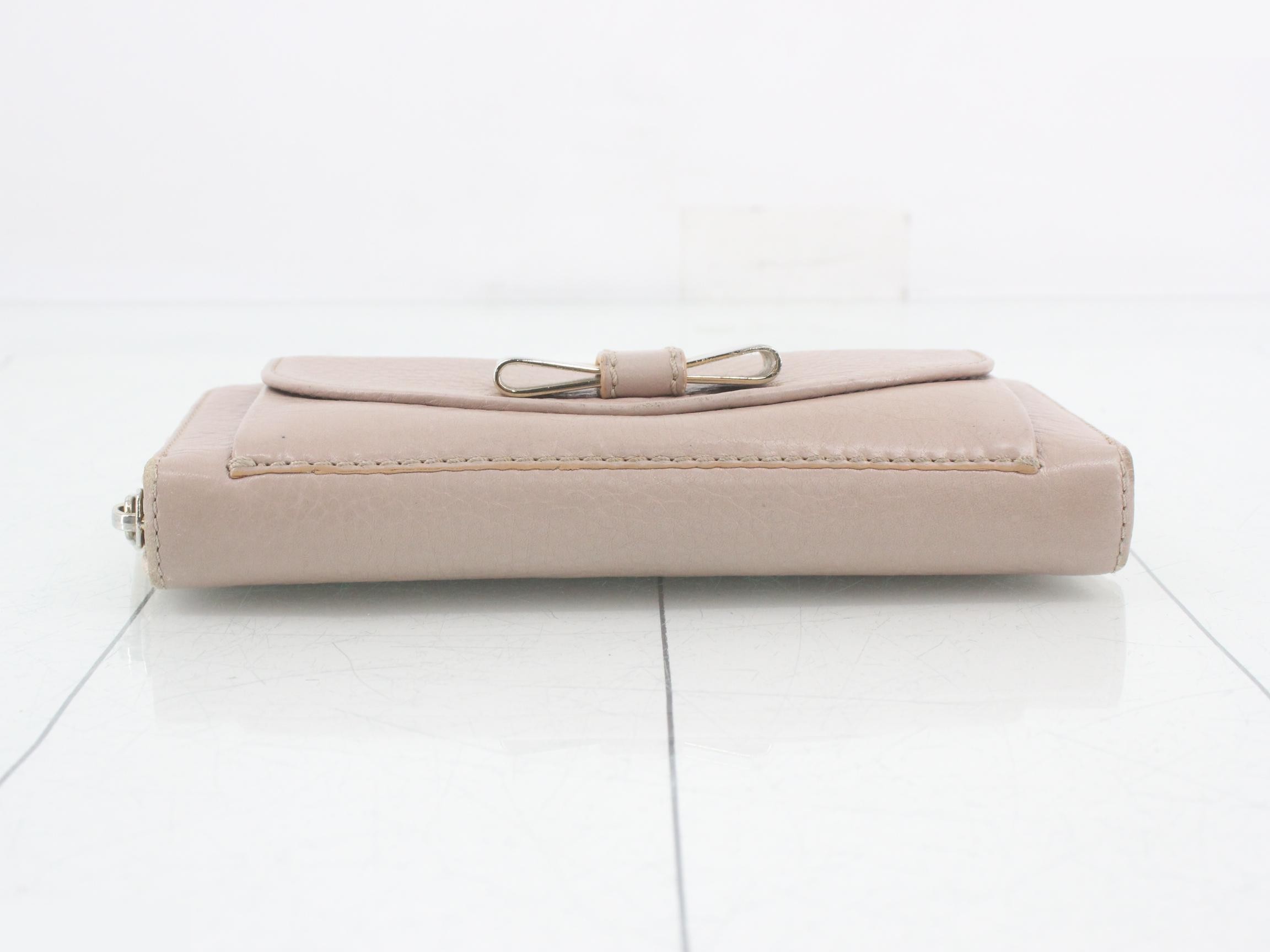 Other lines: Bags & Wallets, Round Zipper Wallet, Pink — view 3