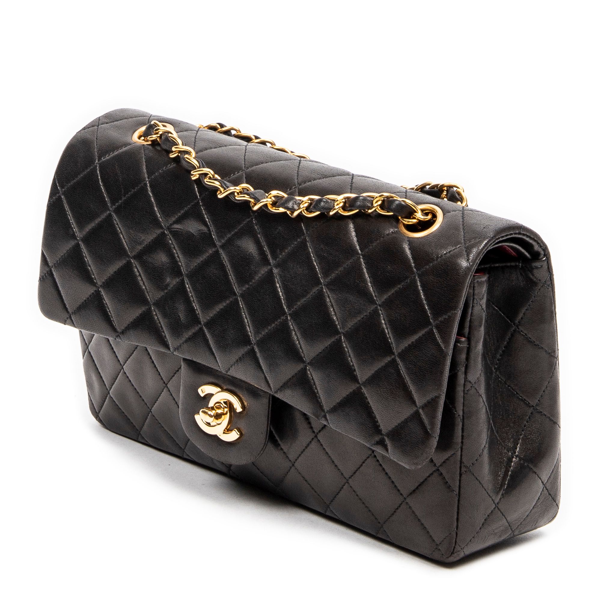 Classic Double Flap 26 Quilted Lambskin Leather — view 2