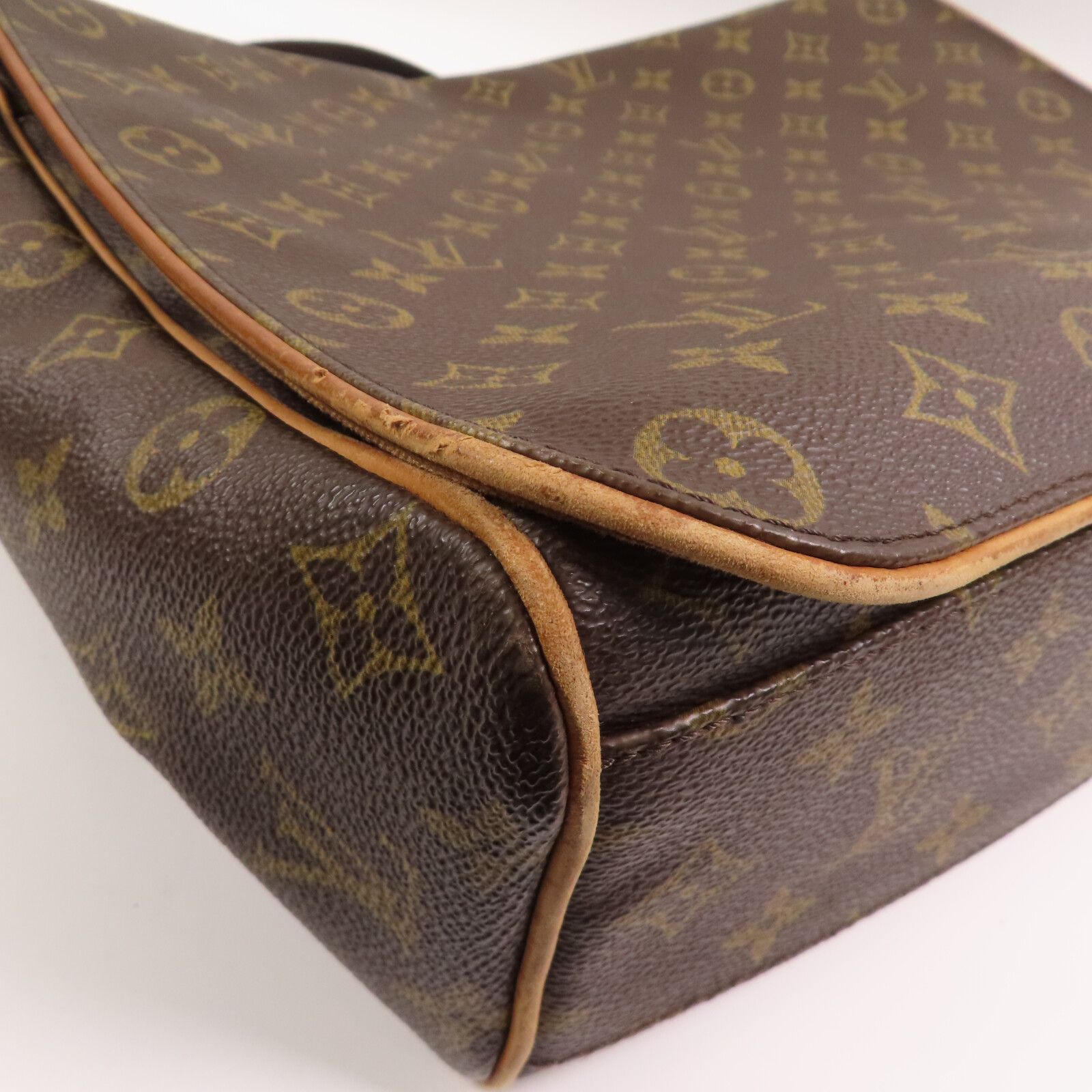 Abbesses Messenger, Monogram — view 7