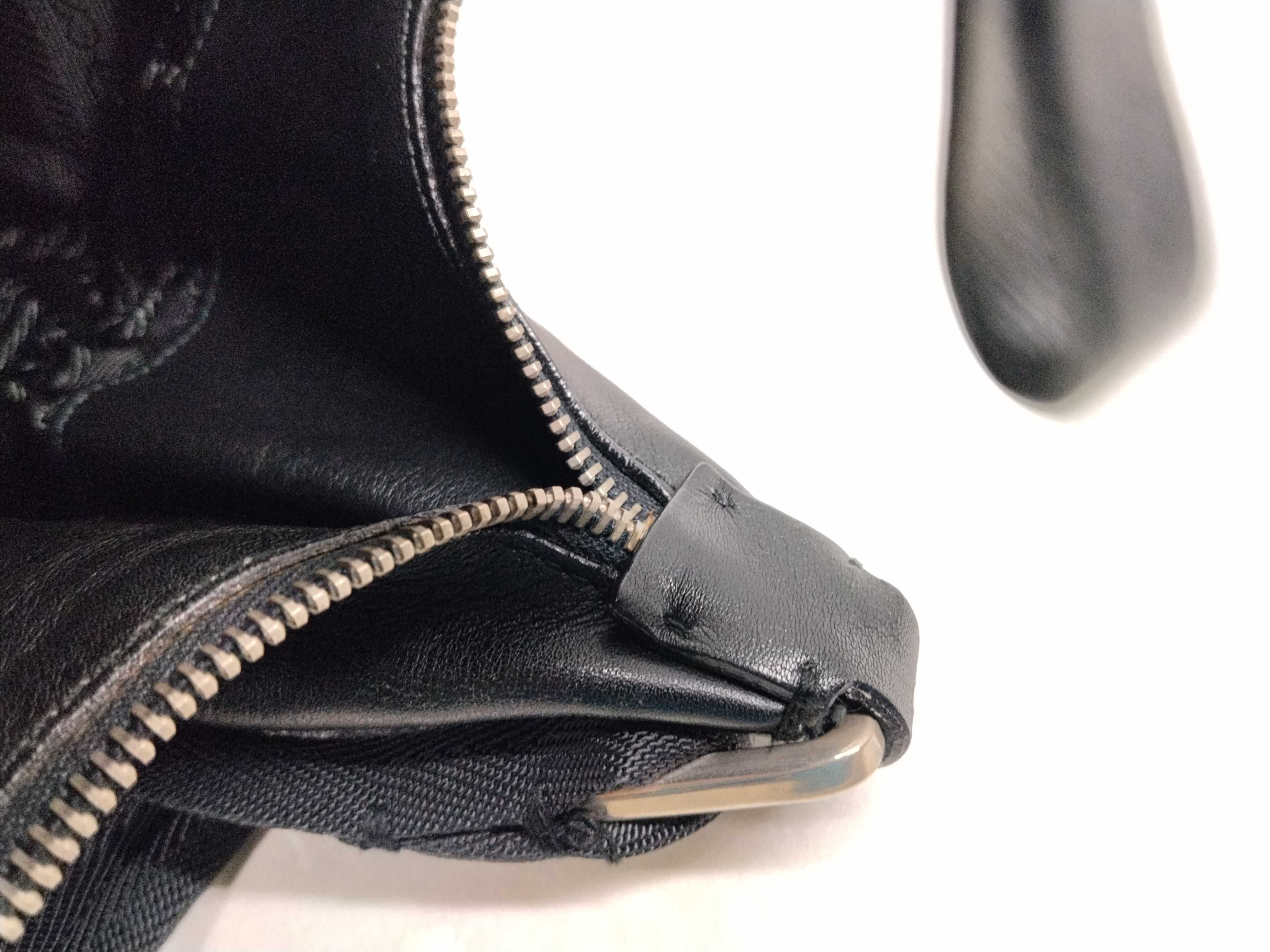 Archive One-Shoulder Bag — view 13