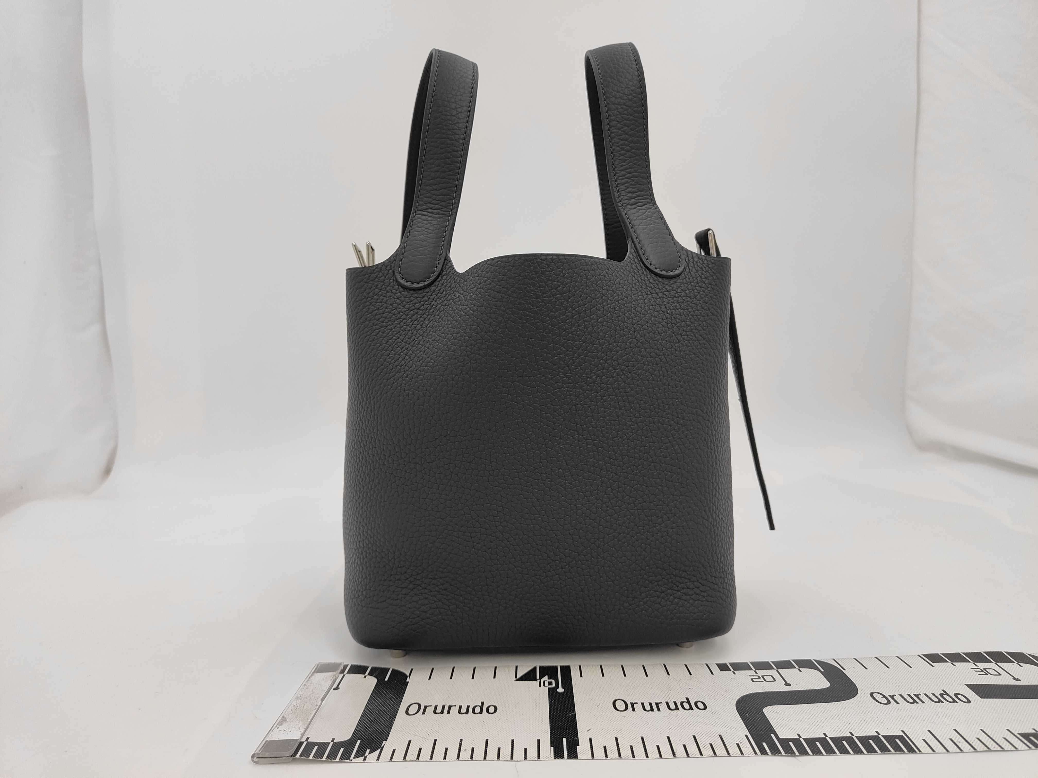 Picotin Lock 18 Taurillon Leather Caban K Stamp Handbag — view 2