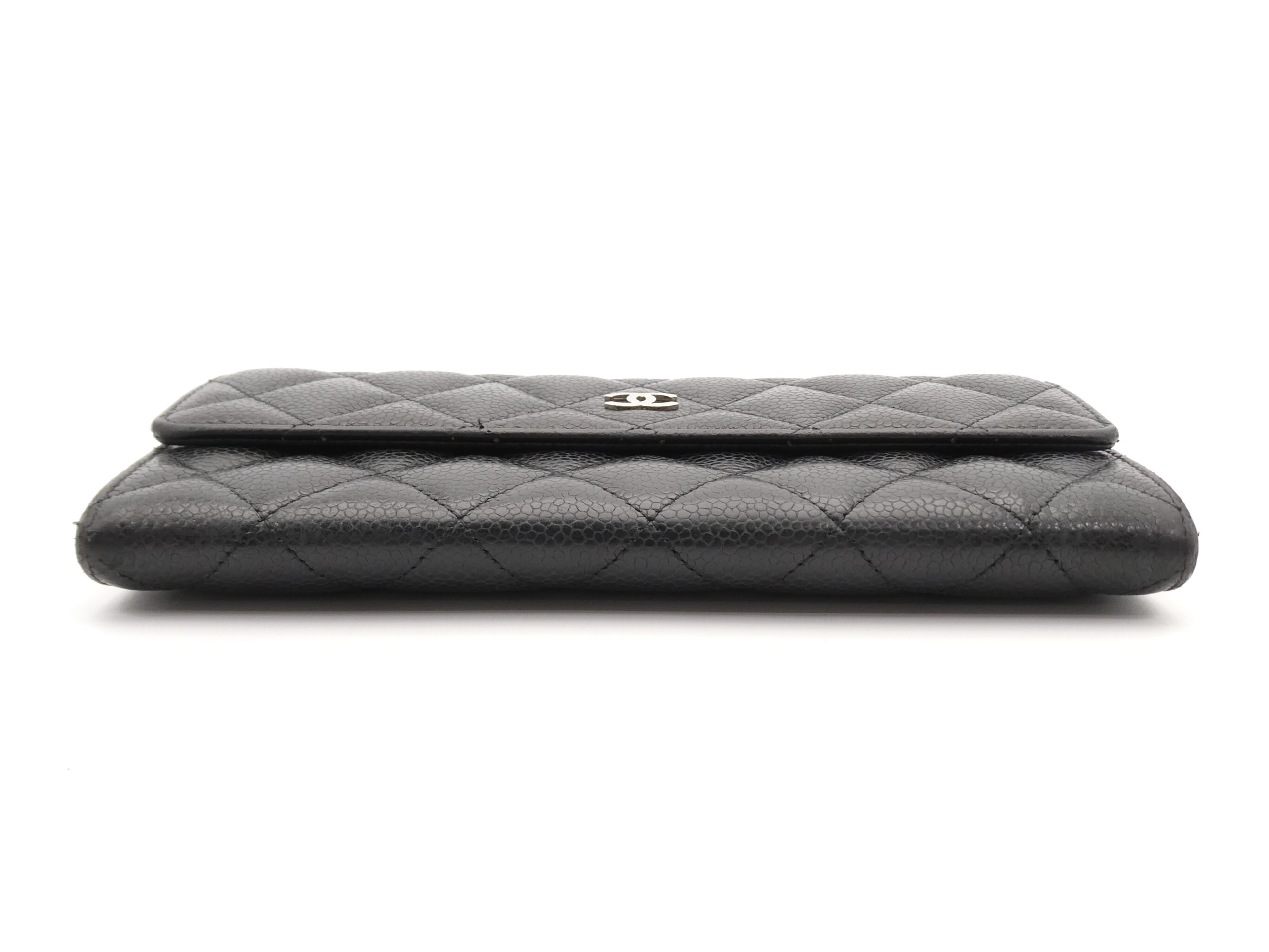 Matelassé Coco Mark Caviar Skin Wallet — view 5