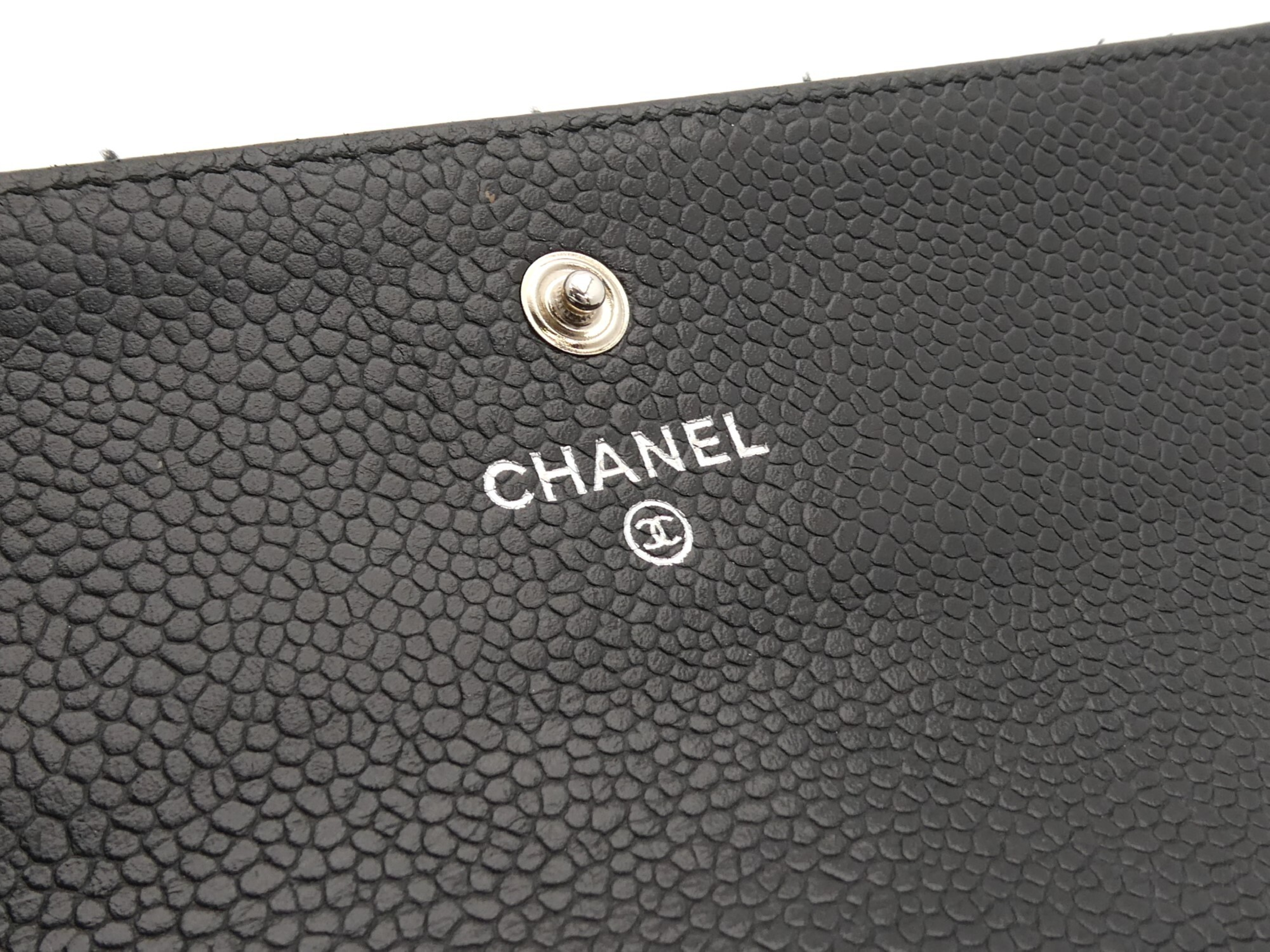 Matelassé Coco Mark Caviar Skin Wallet — view 8