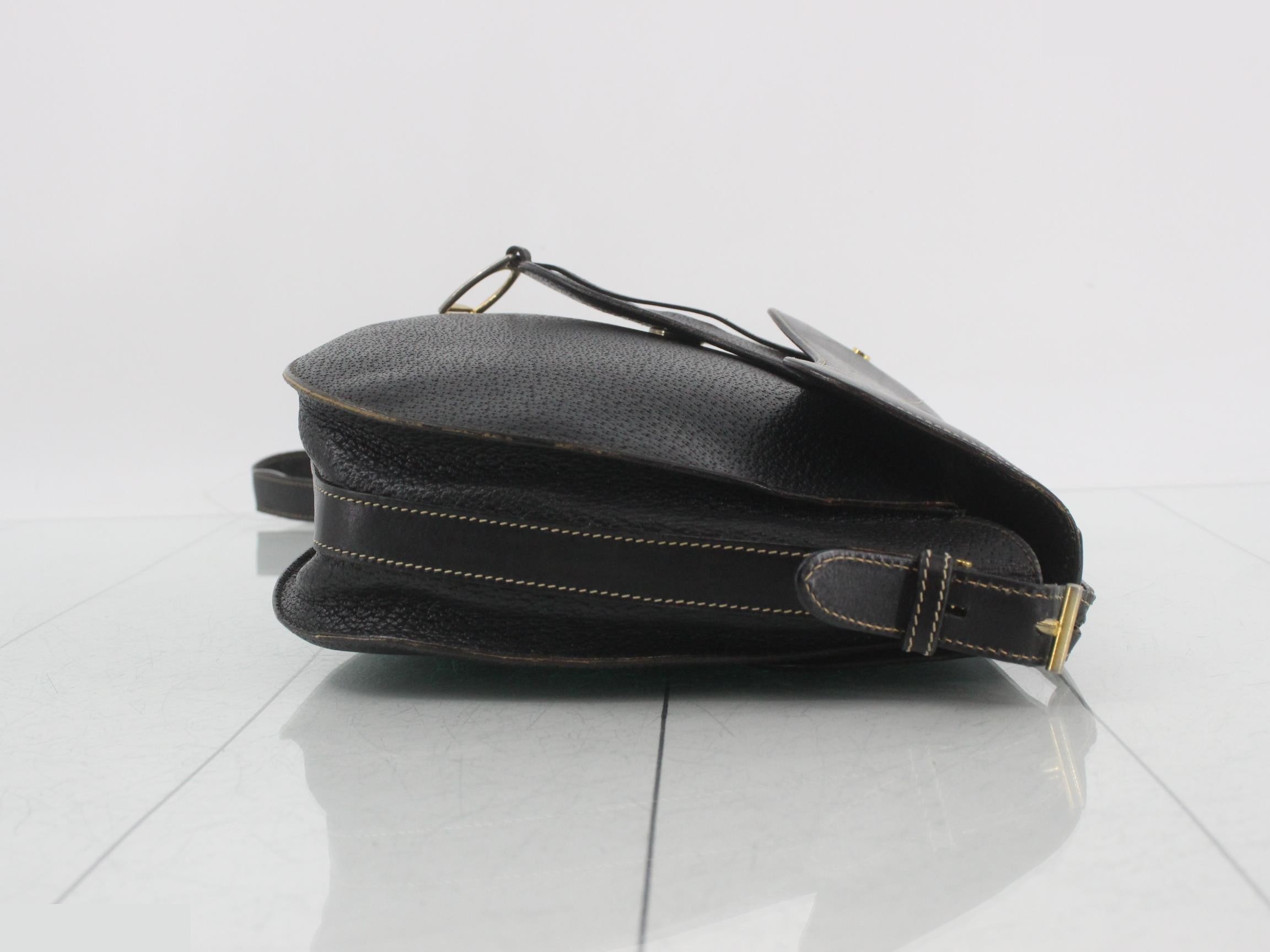 saddle — view 3