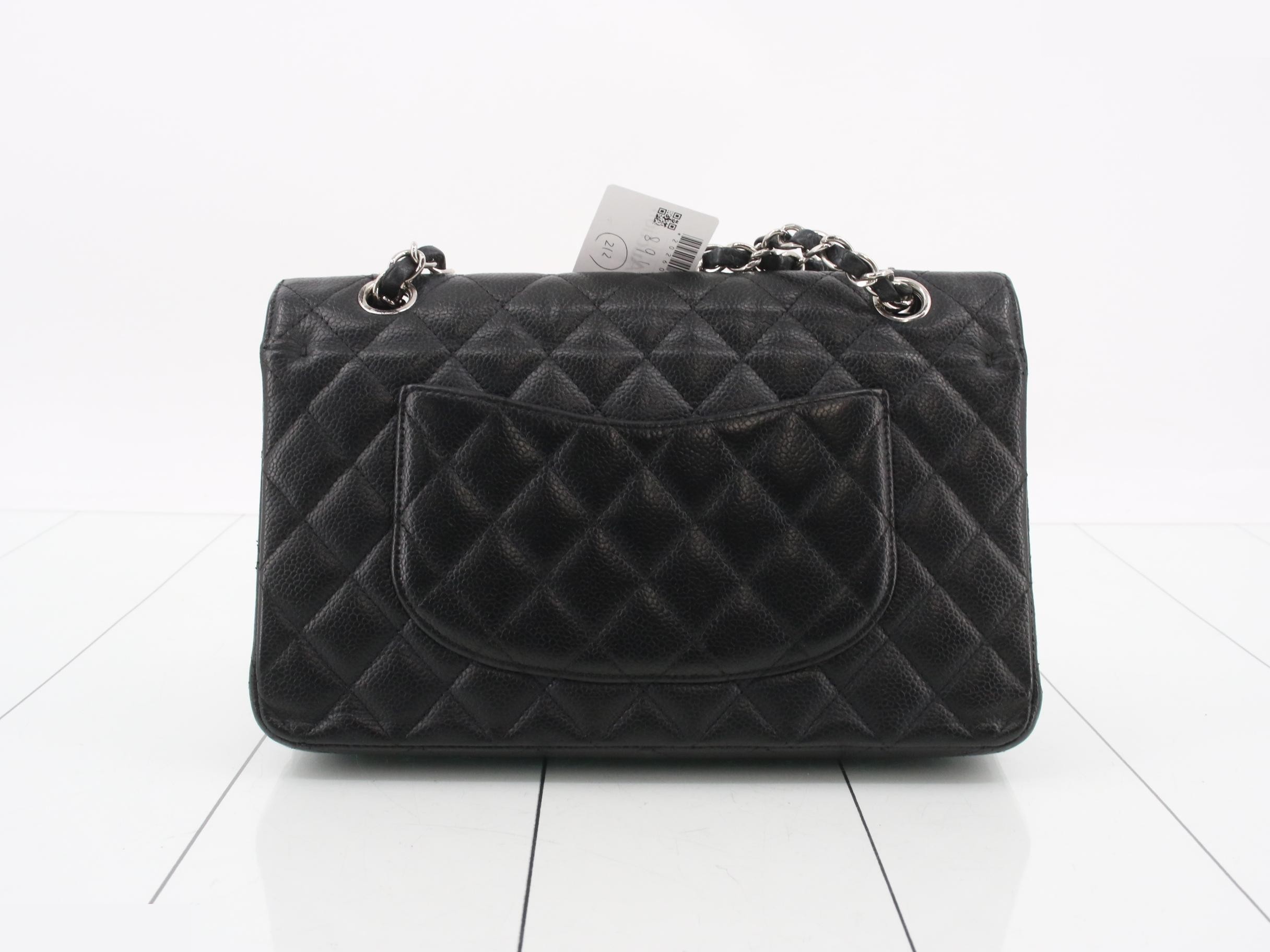 Matelassé 25 Caviar Skin Double Flap Double Chain Shoulder Bag — view 2