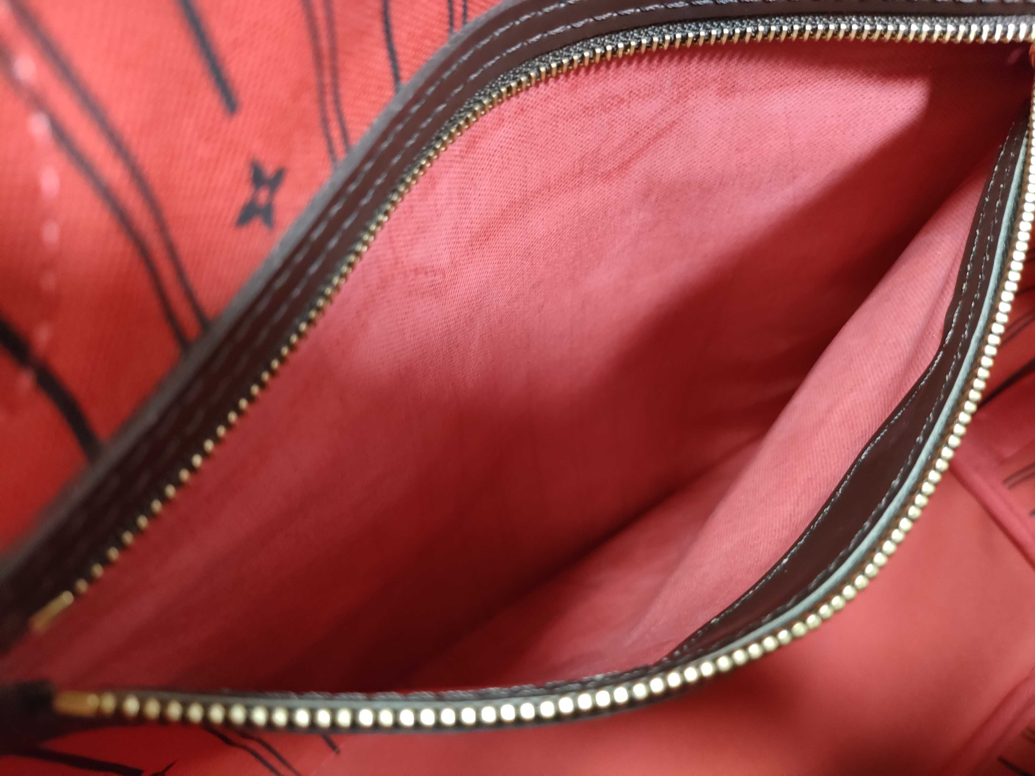 Damier Neverfull MM Tote Bag — view 11