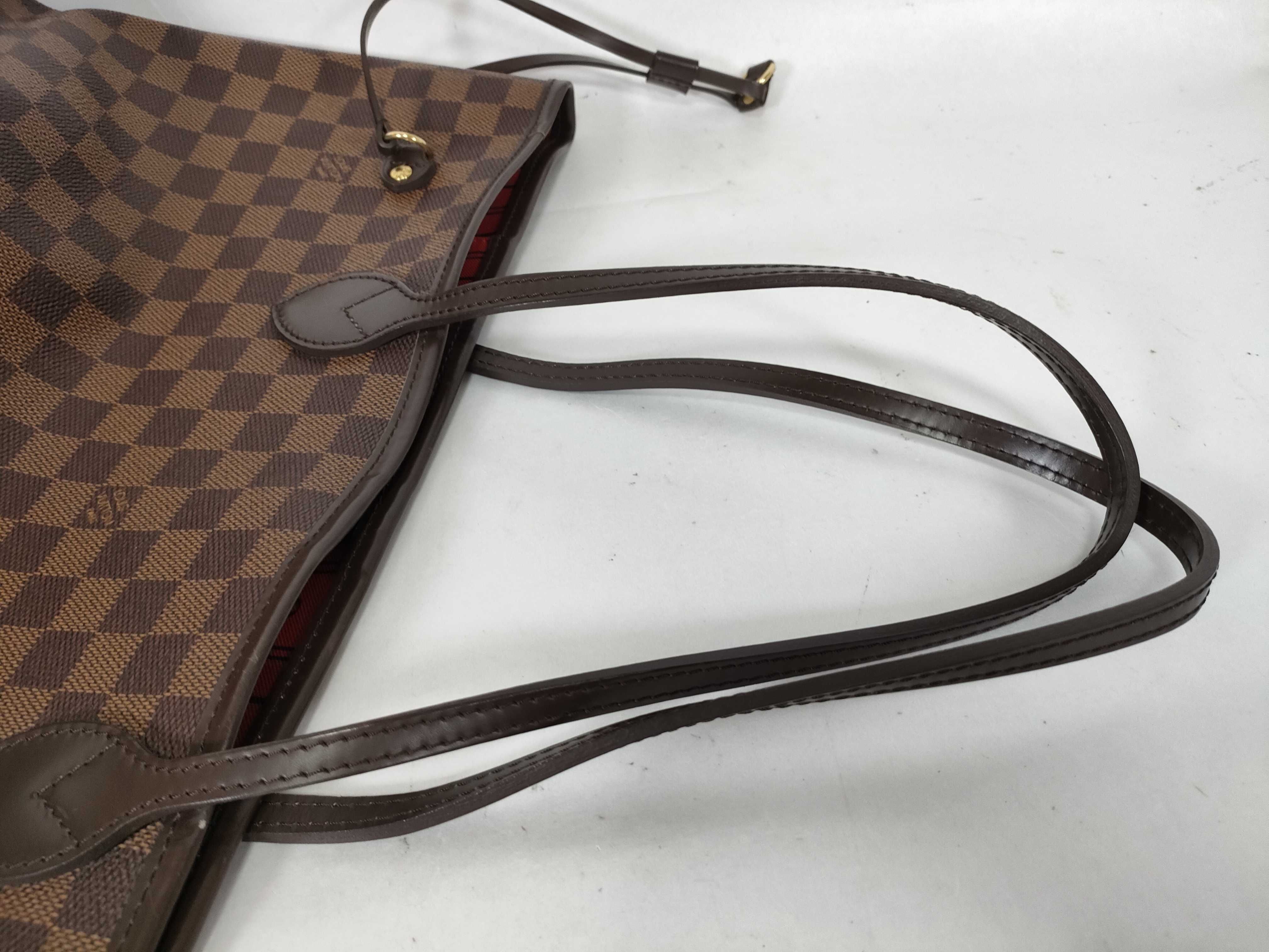 Damier Neverfull MM Tote Bag — view 3