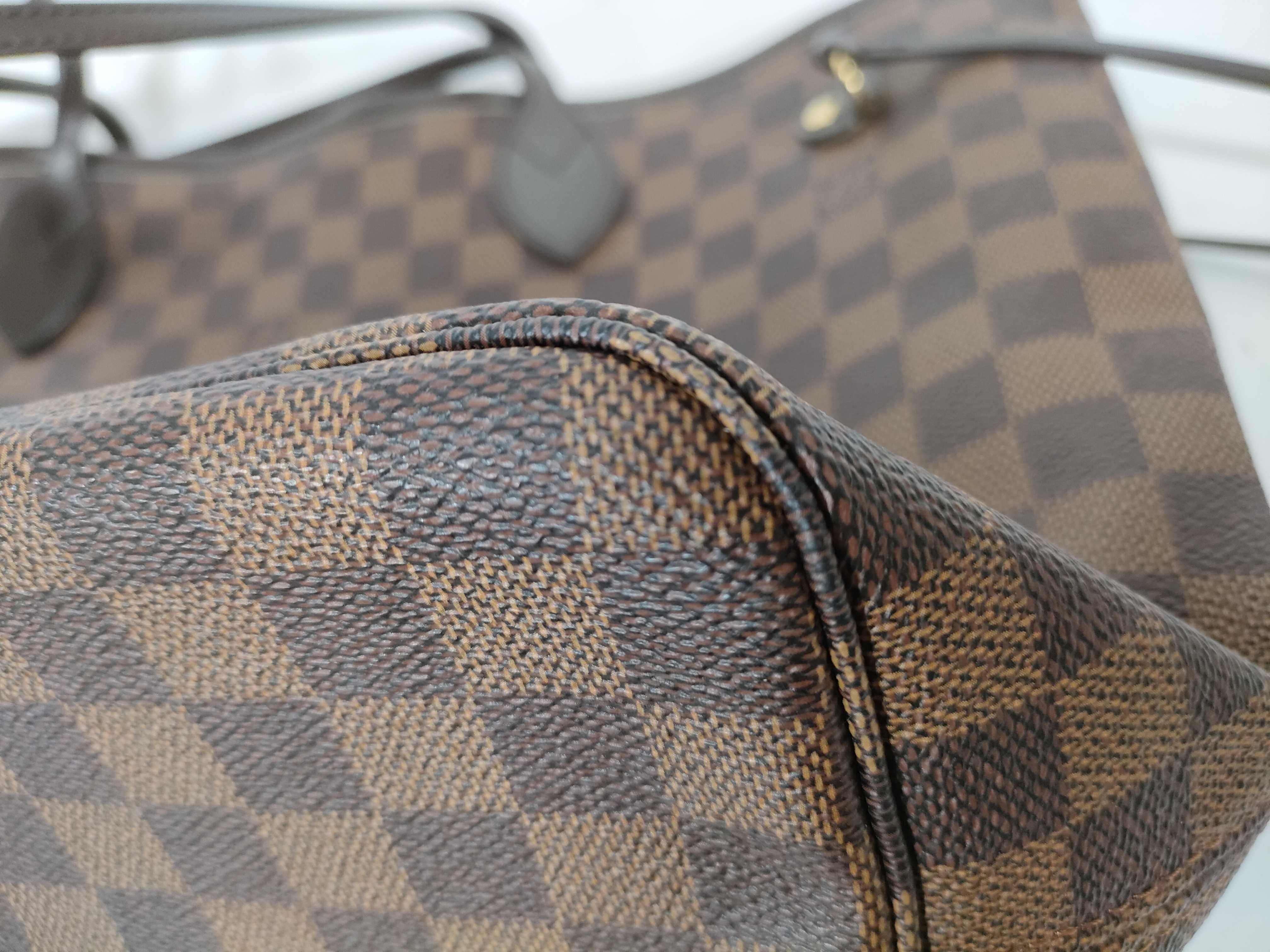 Damier Neverfull MM Tote Bag — view 6