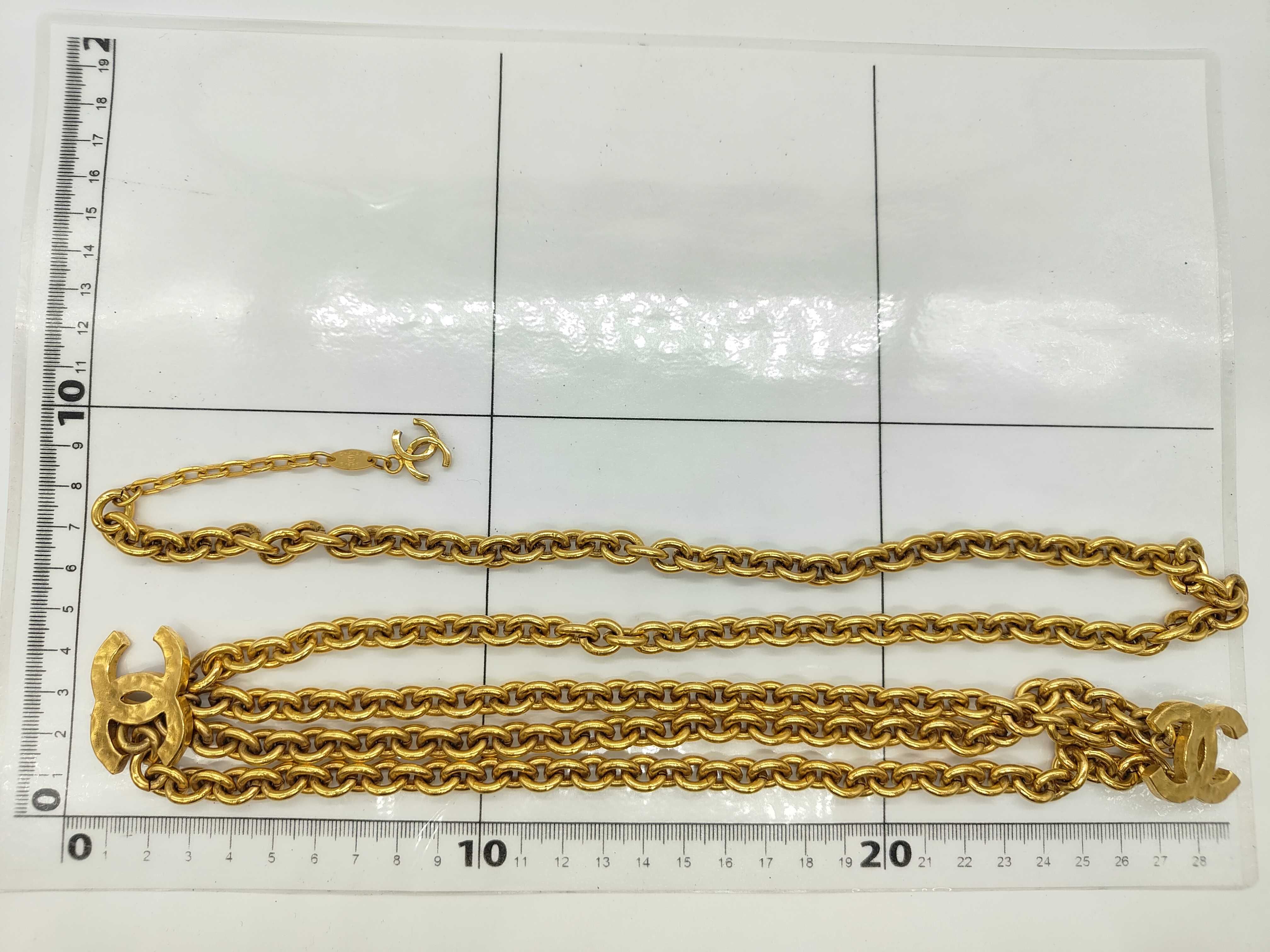 long chain necklace with round Coco mark, with original box. — view 2
