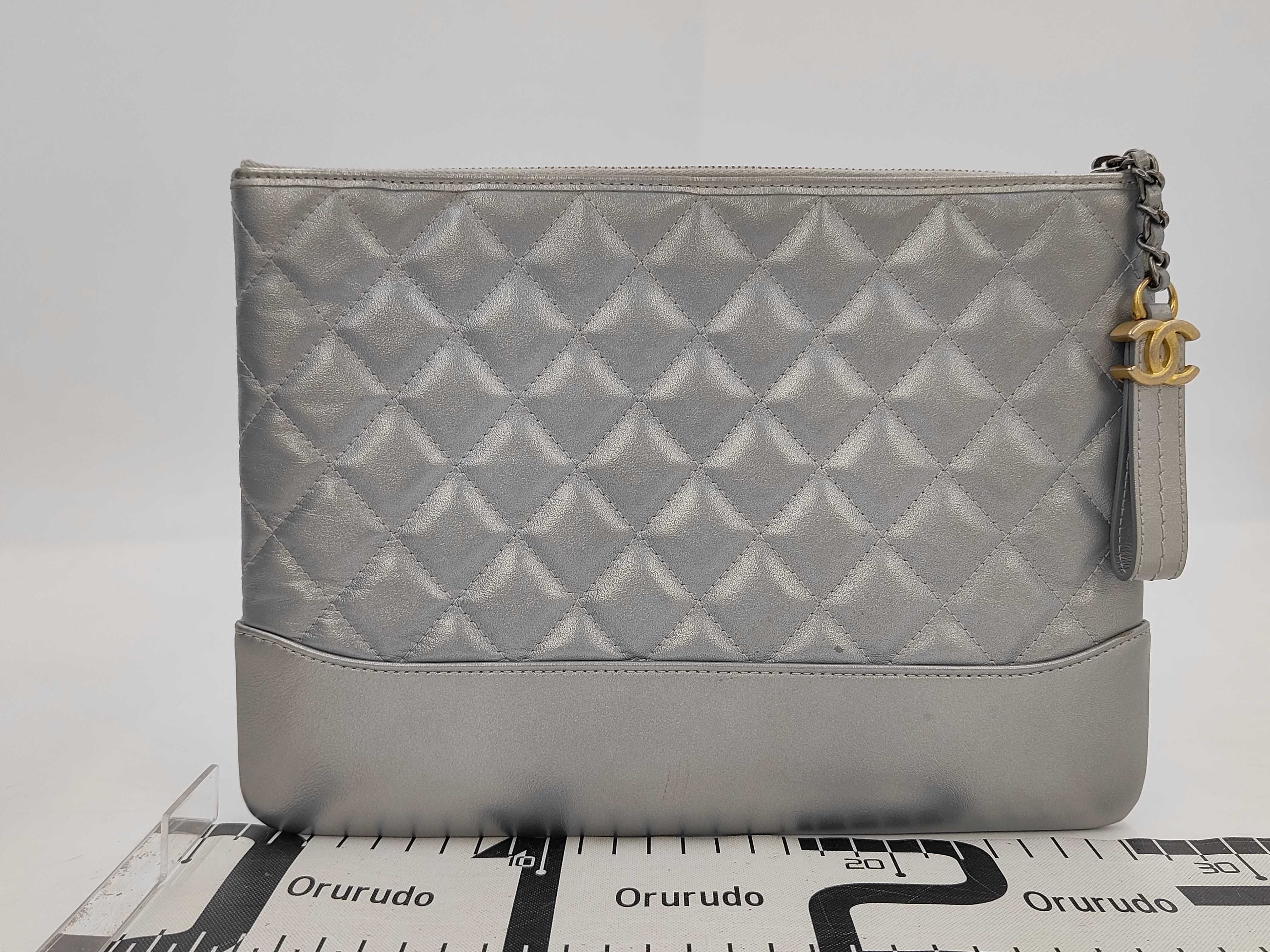 Gabrielle Silver Limited Clutch Bag — view 2