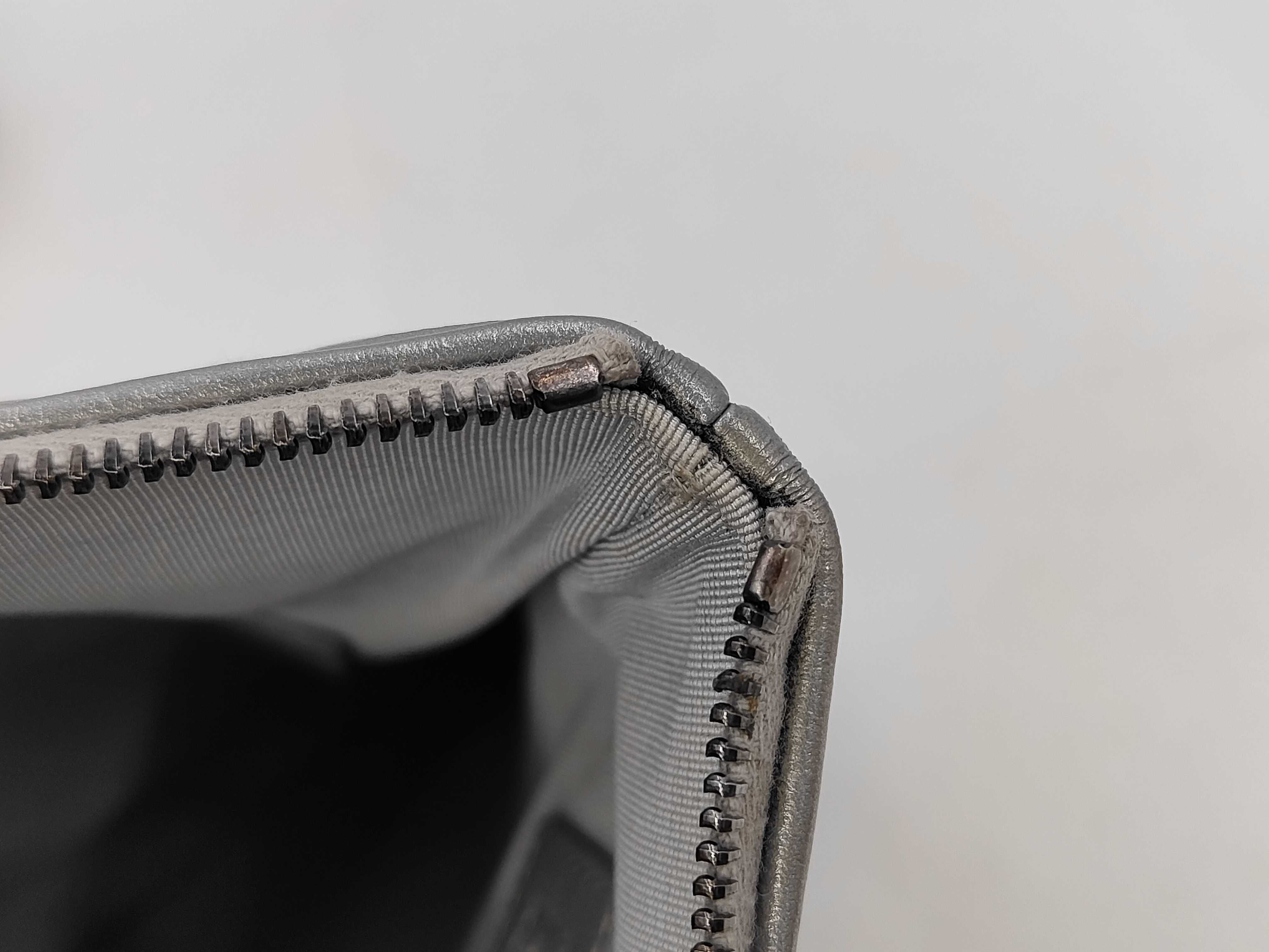 Gabrielle Silver Limited Clutch Bag — view 11